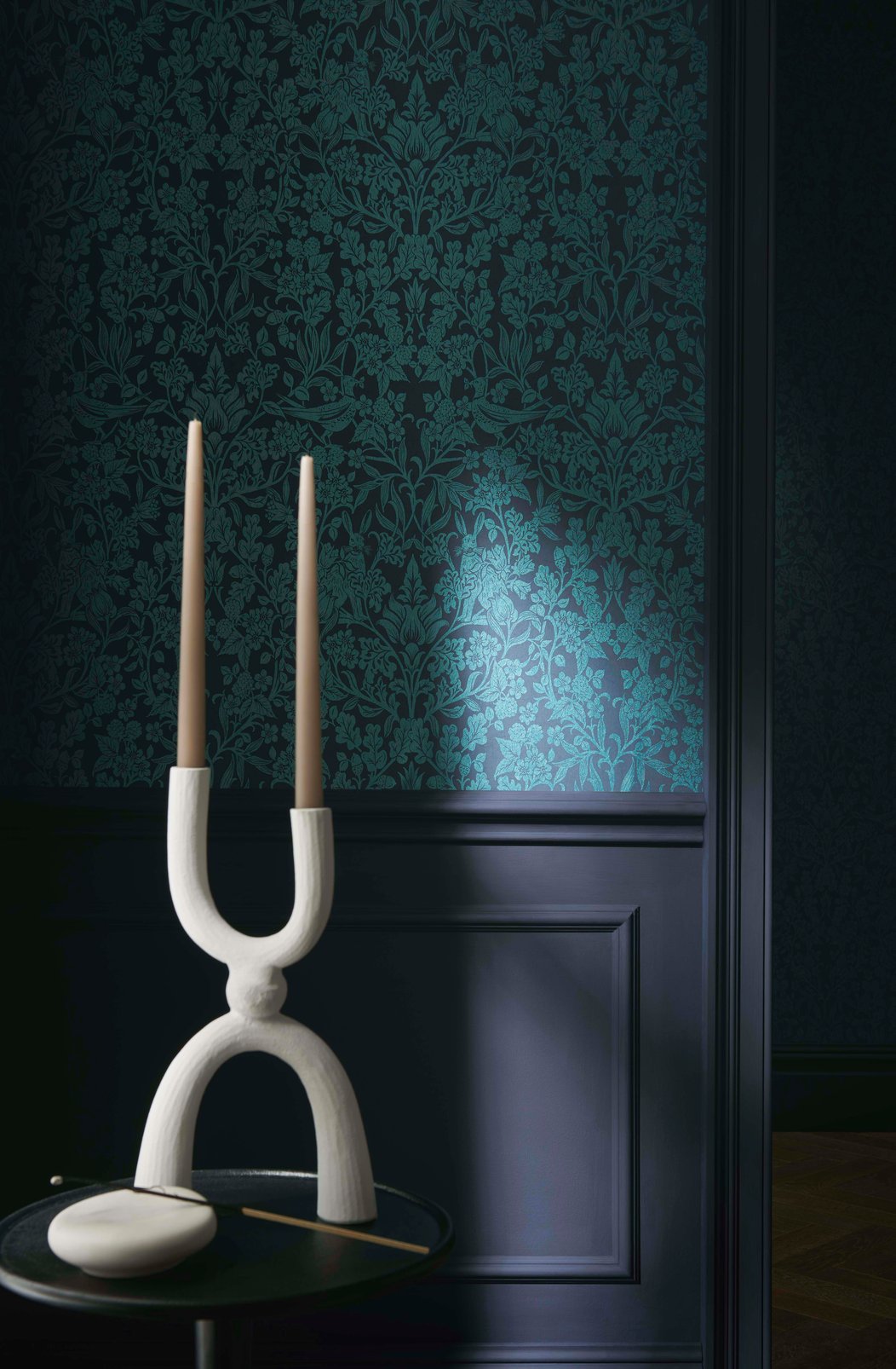 Hartley Damask Teal Wallpaper - 120624_ROOMSET_HARTLEY DAMASK NAVY_02.jpg