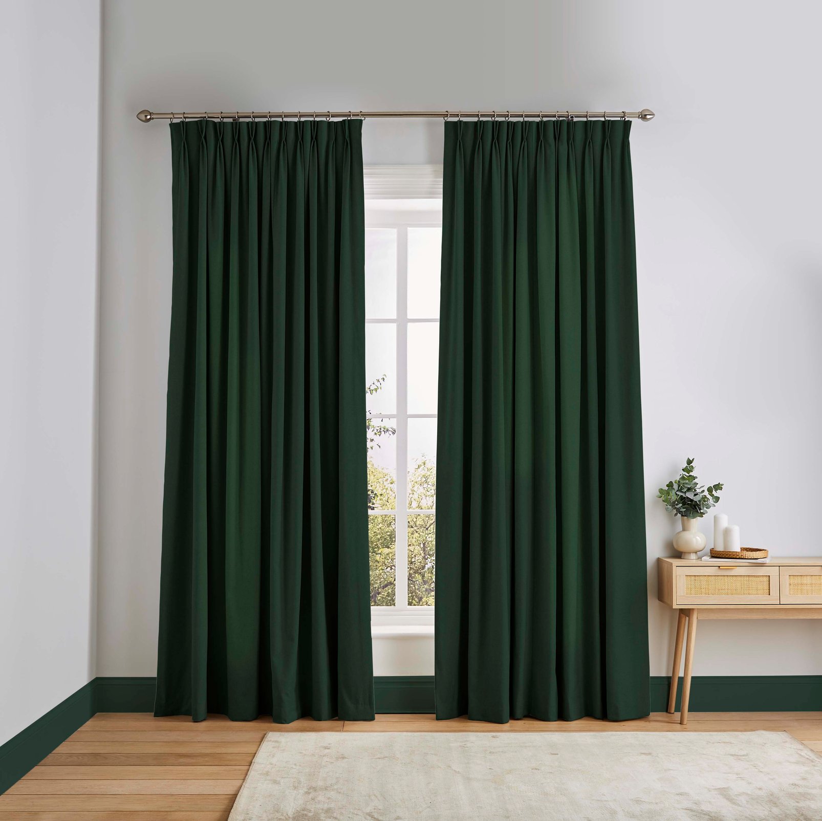 Opulence Emerald Curtain in a Roomset