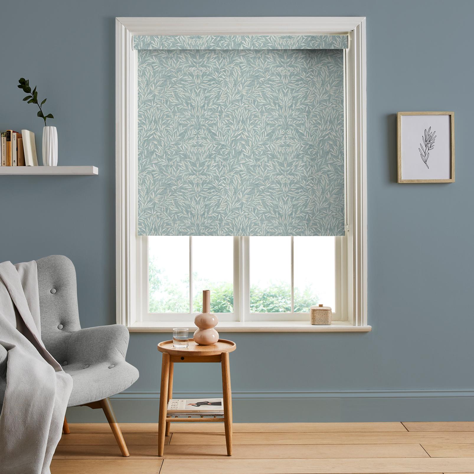 Salix Leaves Breathe Roller Blind - 122553rol_ROOMSET_01.jpg
