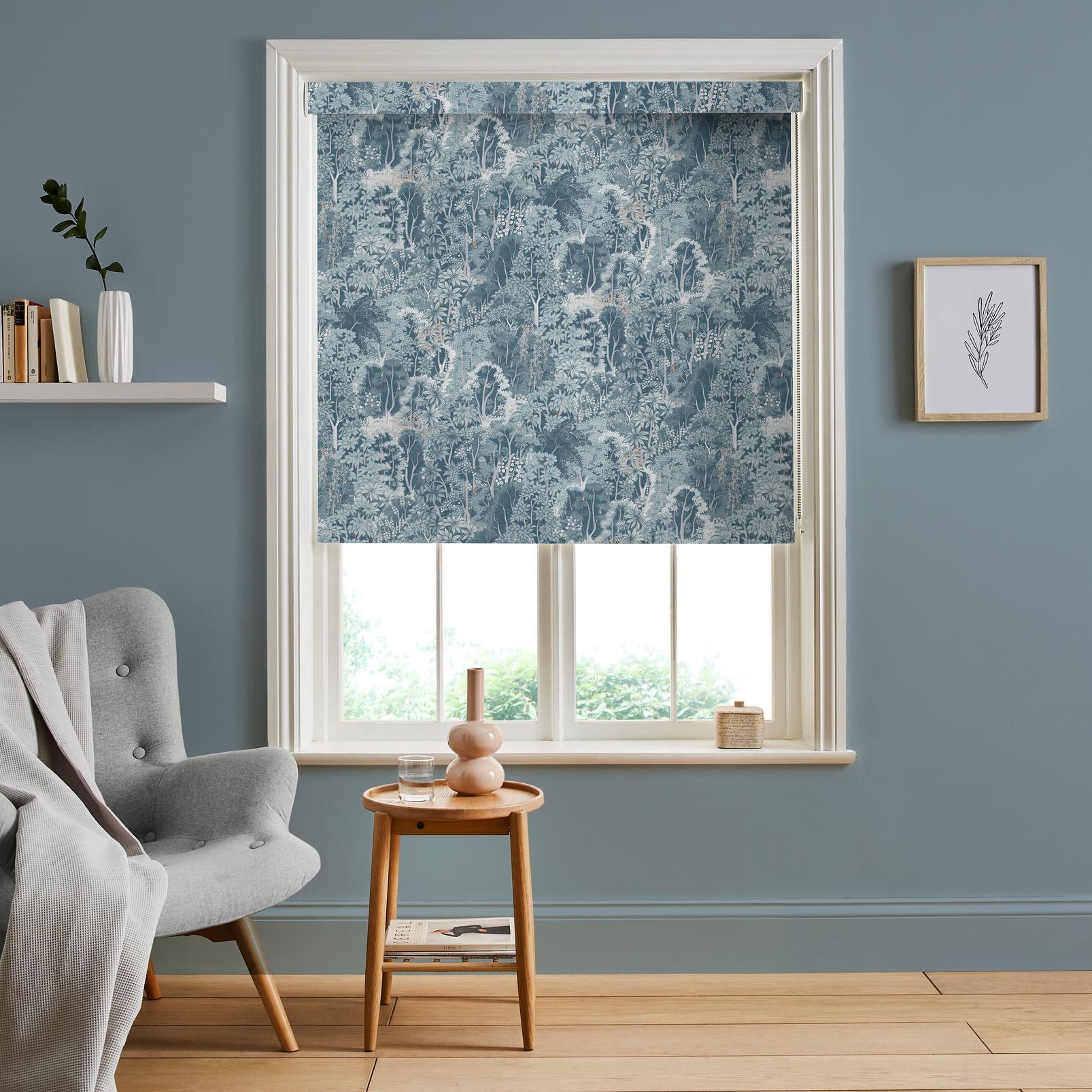 New Eden Porcelain Roller Blind - 122613rol_ROOMSET_01.jpg