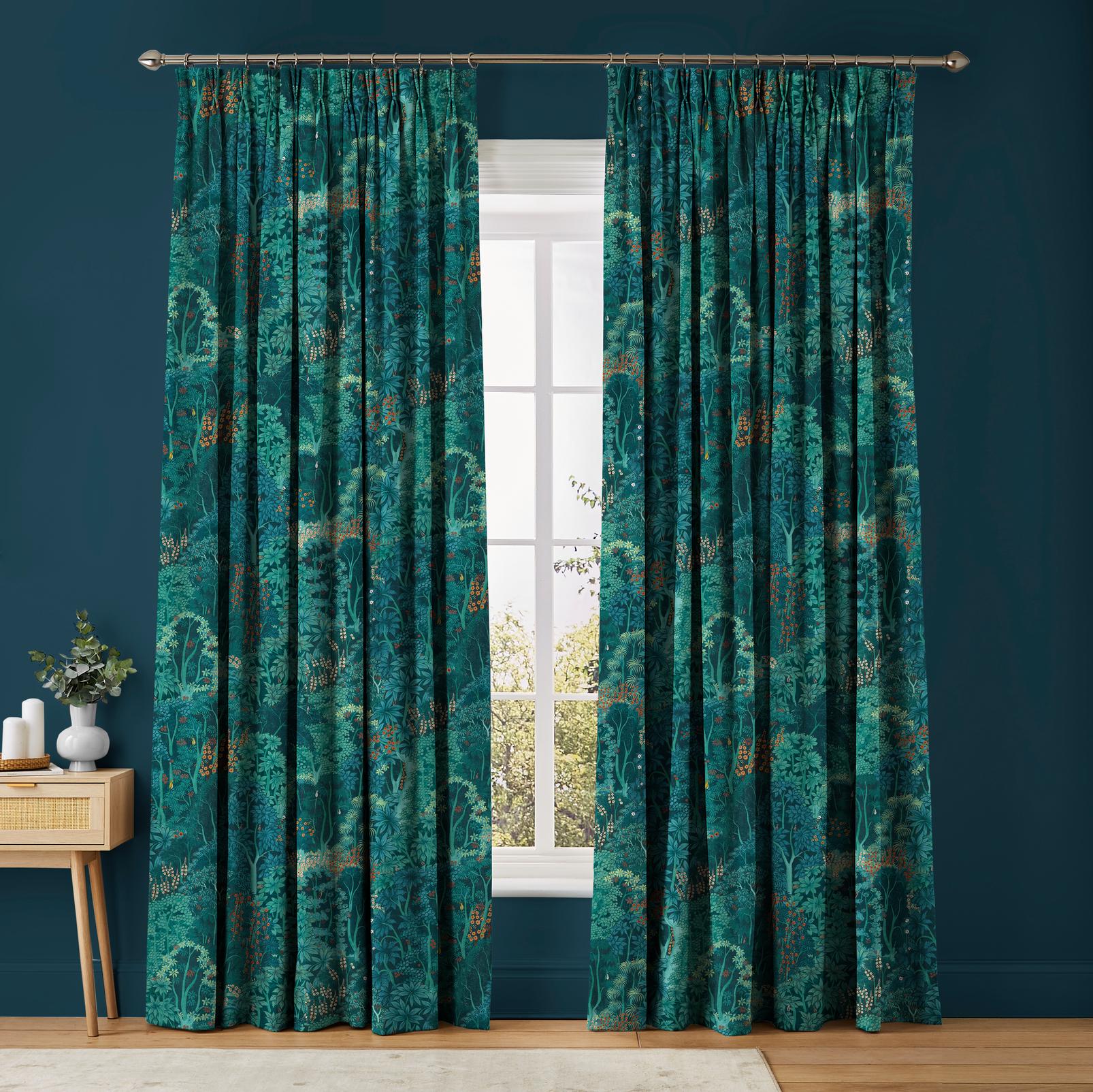 New Eden Majestic Curtains - 122485cur_ROOMSET_01.jpg