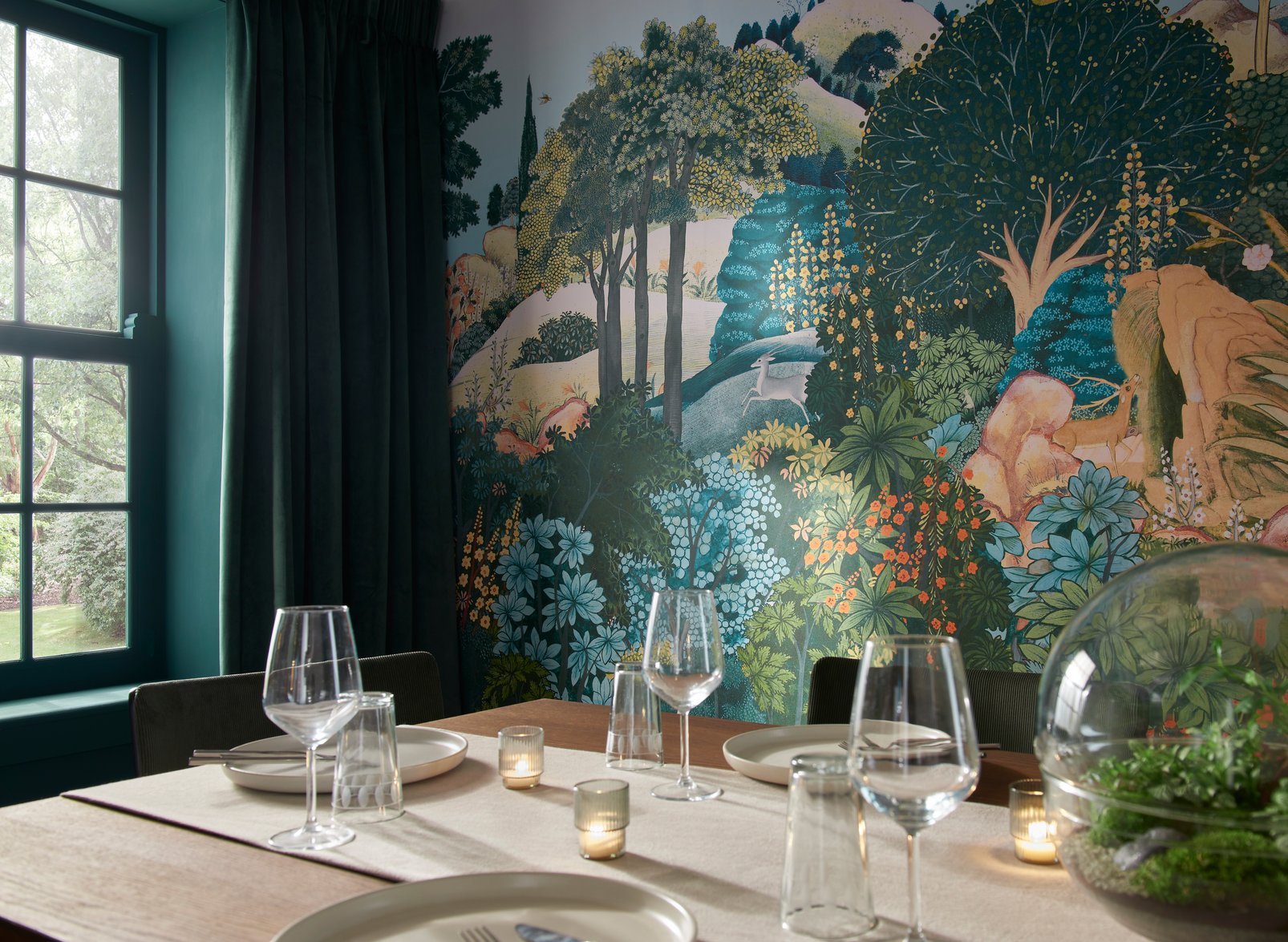 New Eden Bespoke Mural - 122014_ROOMSET_03.jpg