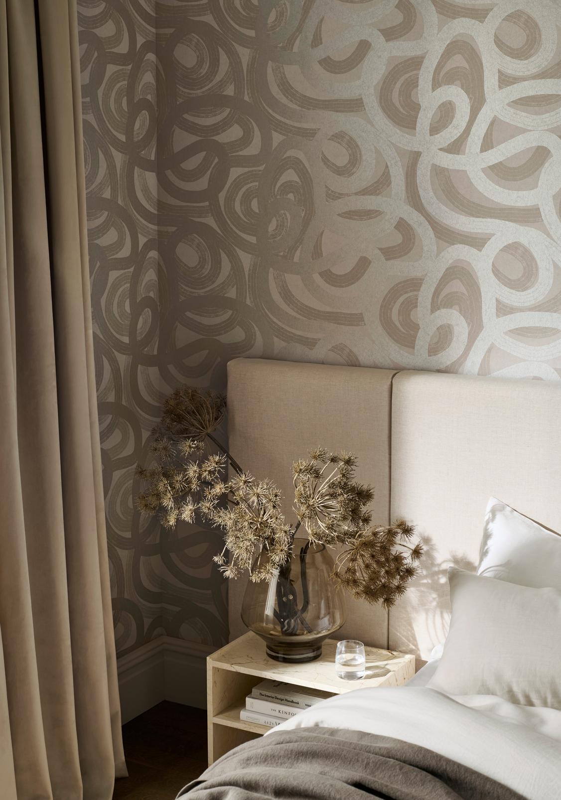 Ambire Neutral Wallpaper - 121459_ROOMSET_02.jpg