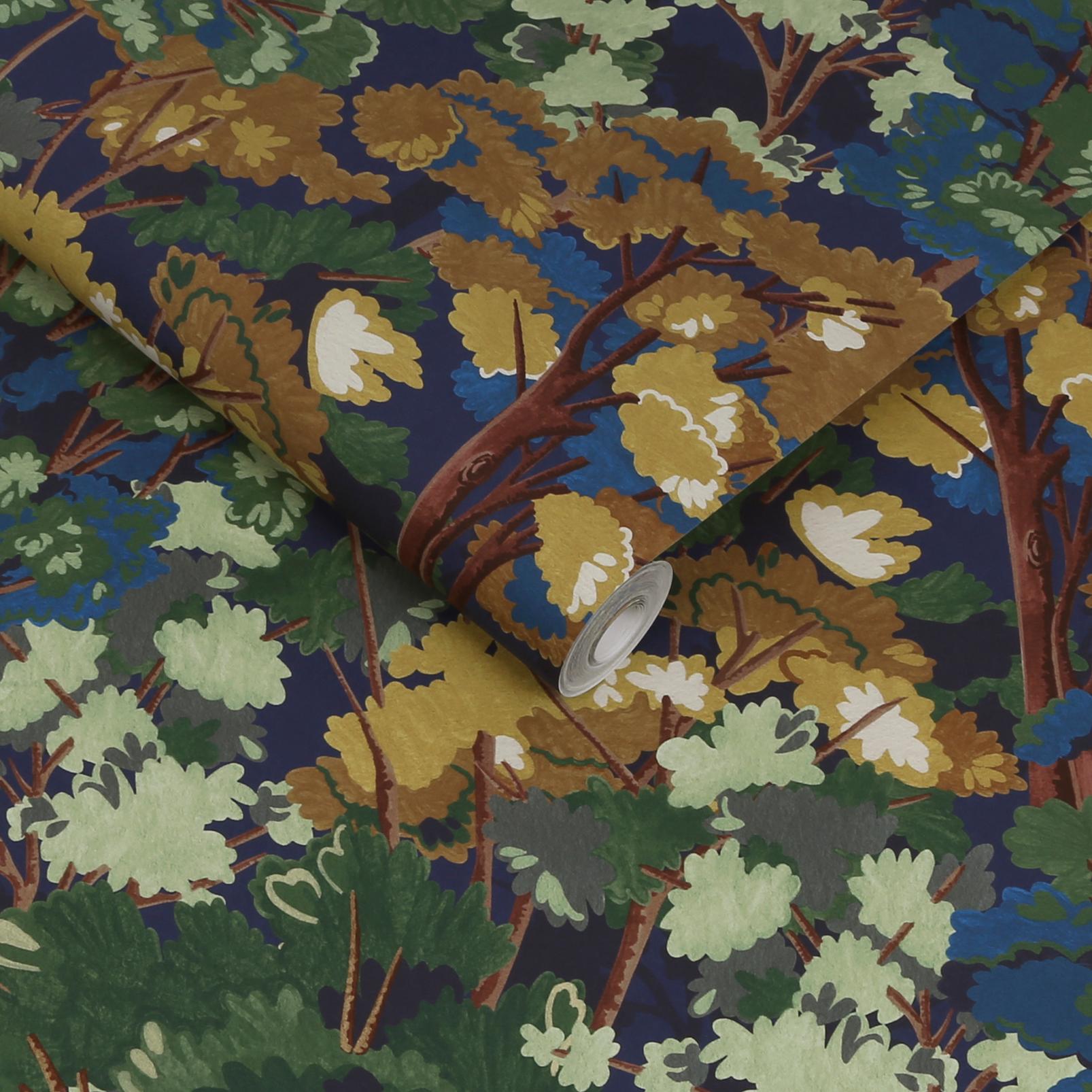 Folklore Tree Midnight Wallpaper - 121451_ROLLSHOT_01.jpg