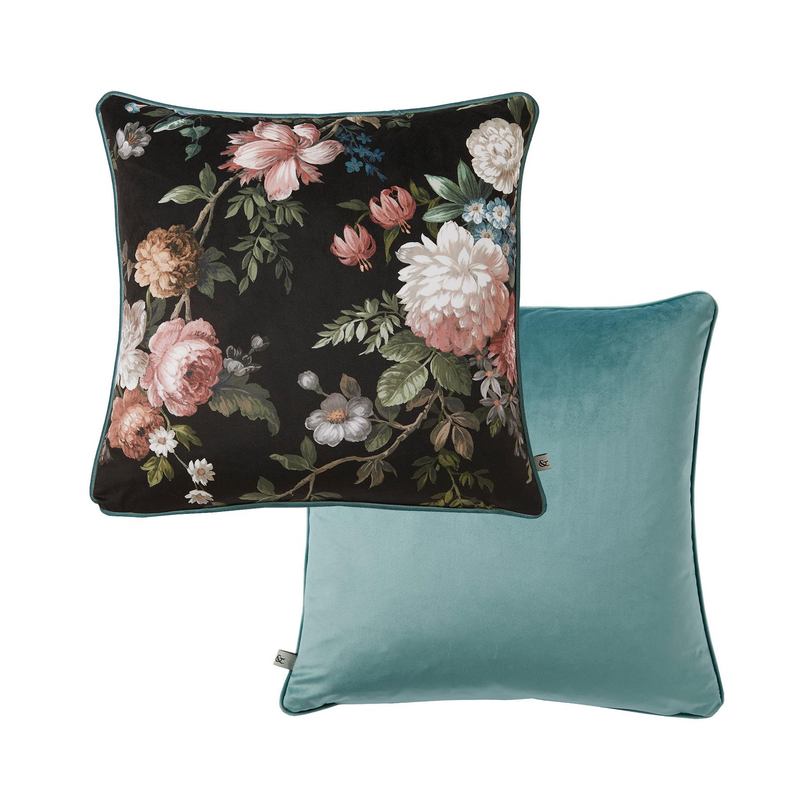 Hague Fleurs Cushion - 121907_CUTOUT_01.jpg
