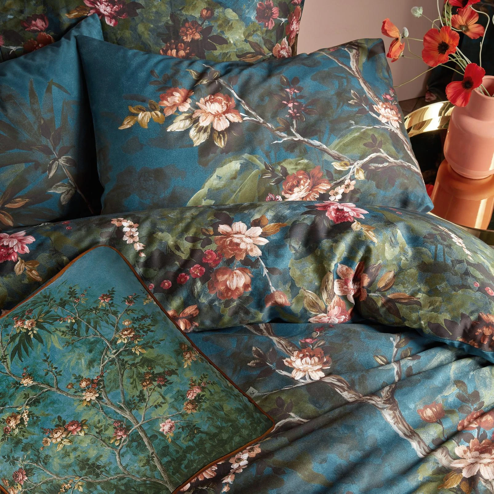 Night Garden Navy Cushion - 121908_CAMEO_02.jpg