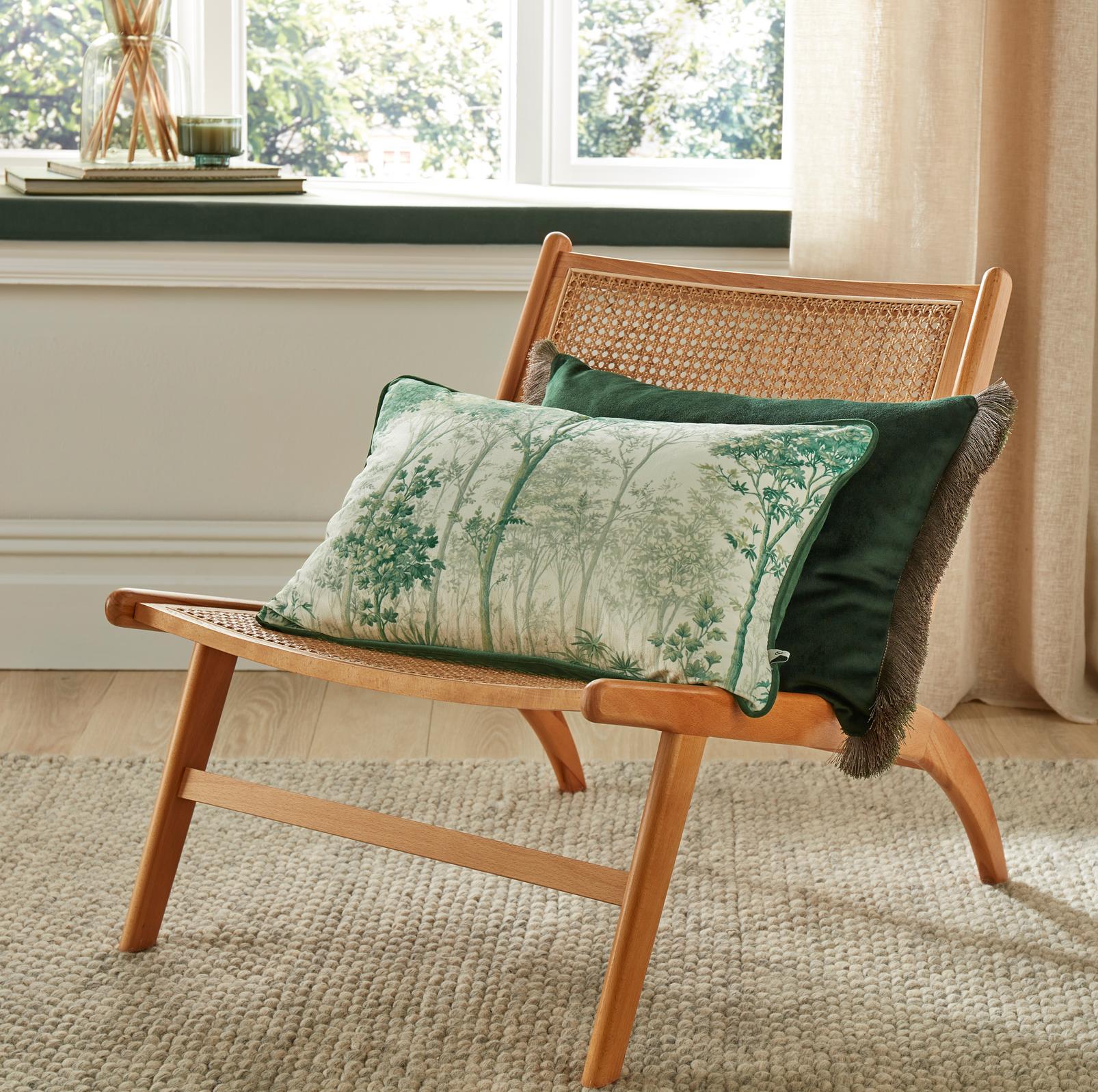 Coppice Forest Cushion - 121911_ROOMSET_01.jpg