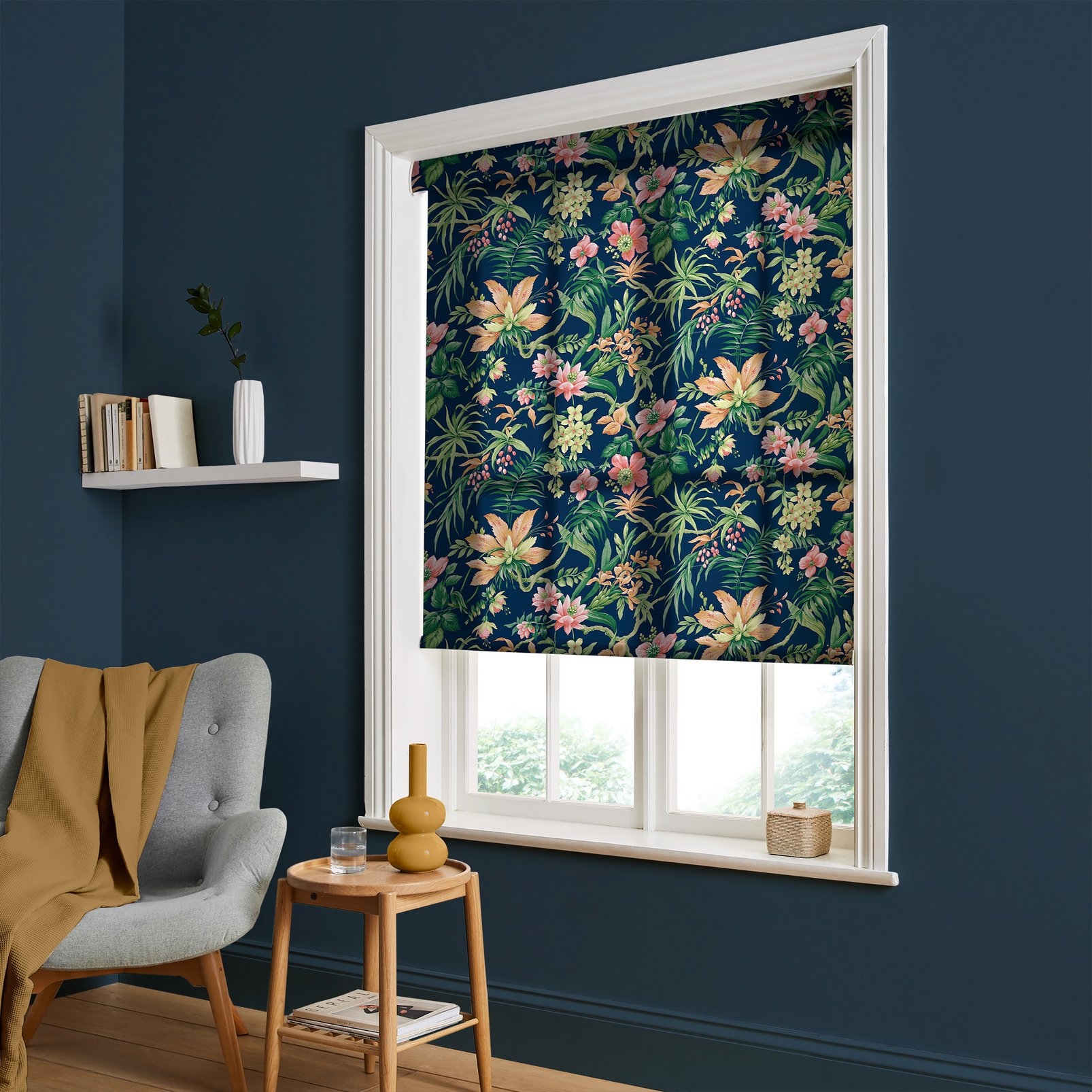 Tesronto Navy Roller Blind - 120012rol_ROOMSET_01.jpg