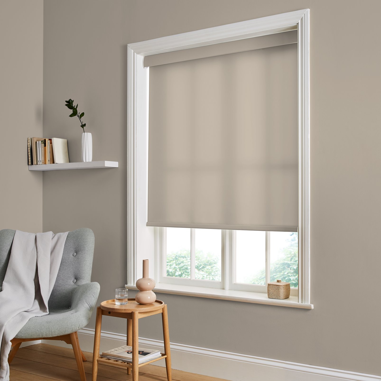 Gobi Roller Blind - 115371rol_ROOMSET_01.jpg