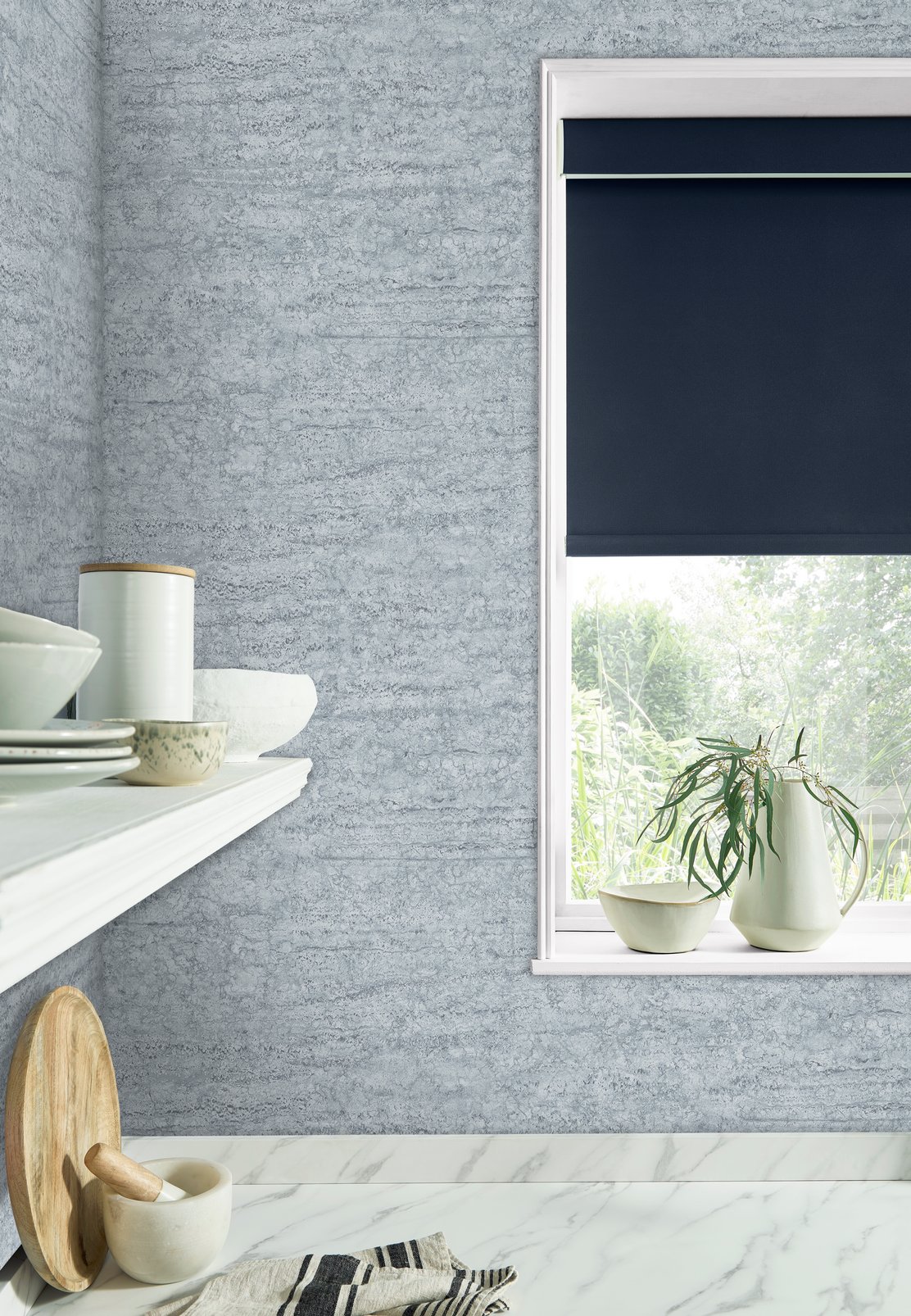 Vincenzo Breathe Wallpaper - 124134_ROOMSET_01.jpg