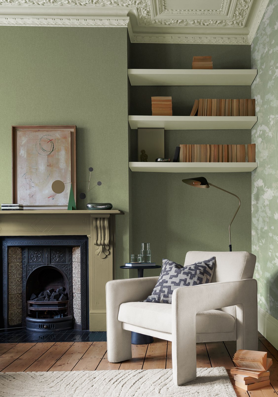 Country Home Calma Wallpaper - 124084_ROOMSET_01.jpg