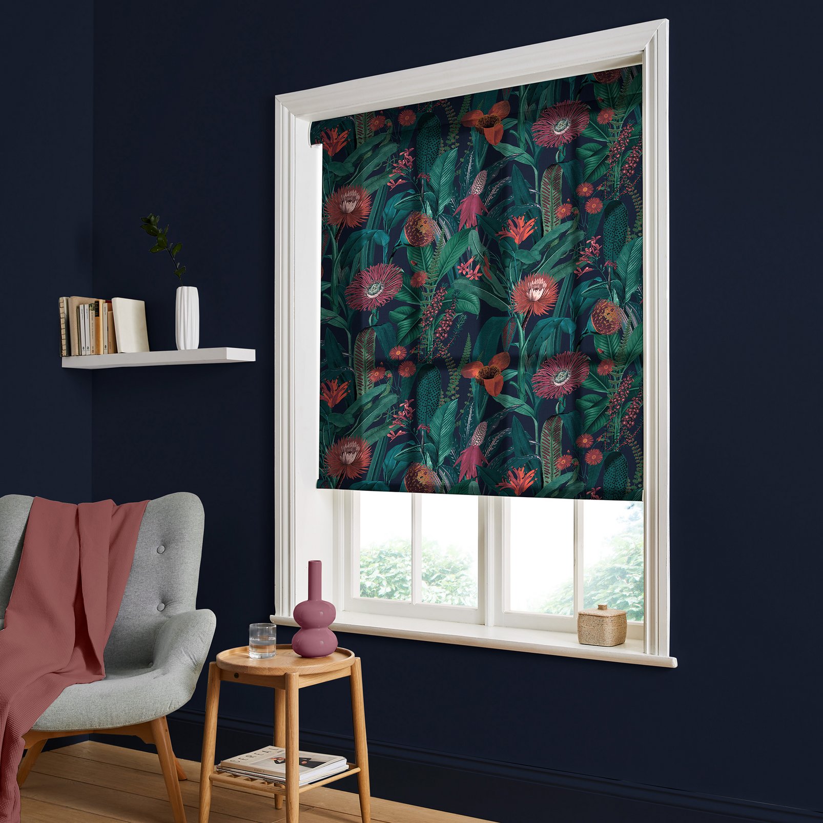 Tigerlily Midnight Roller Blind - 118824rol_ROOMSET_01.jpg