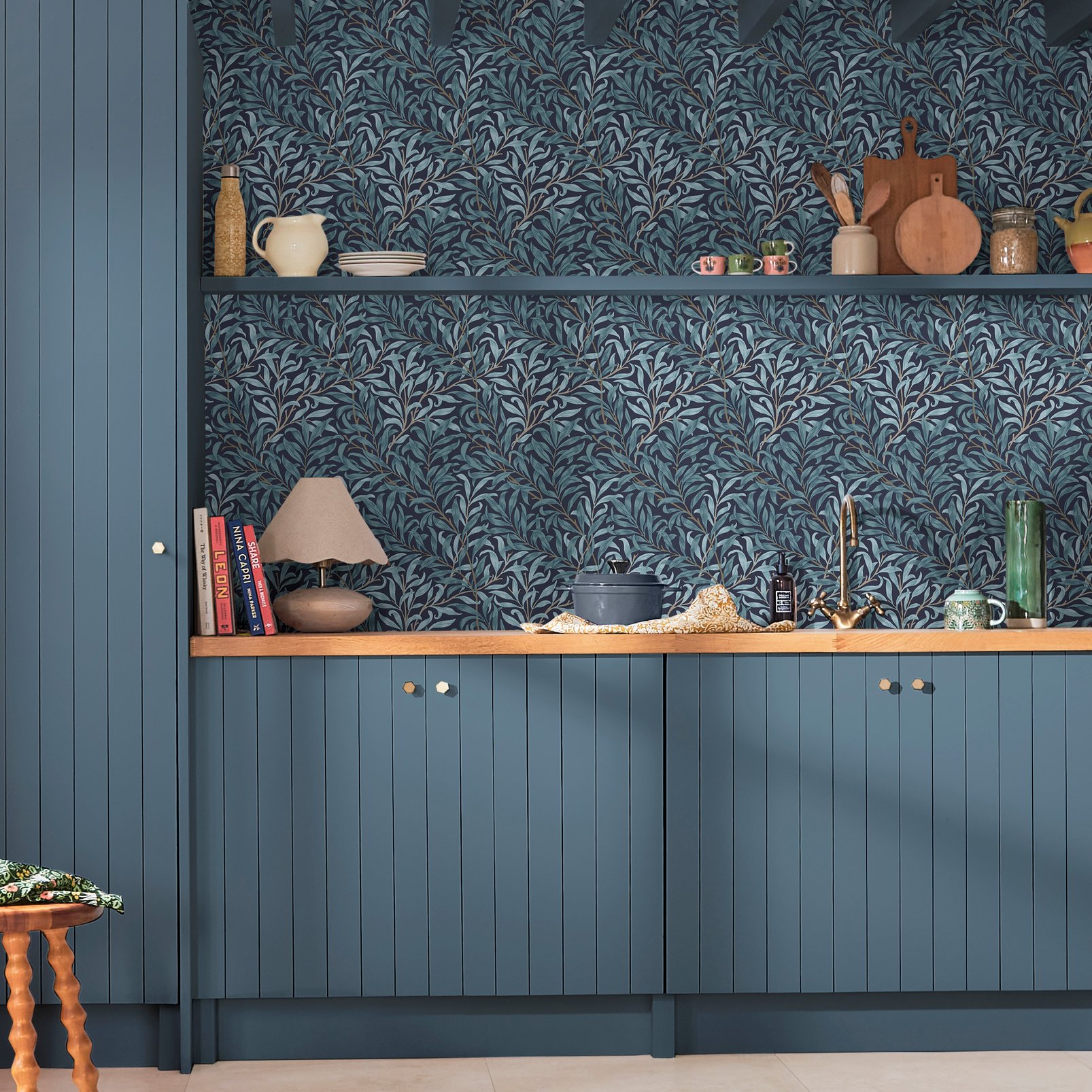 Willow Bough Deep Blues Wallpaper - 124246_ROOMSET_WILLOW BOUGH DEEP BLUES_01.jpg