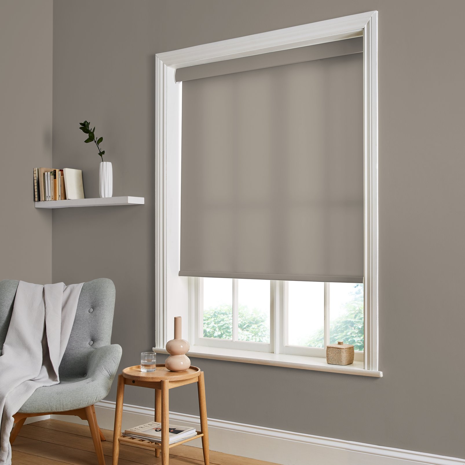 Fondue Roller Blind - 115390rol_ROOMSET_01.jpg