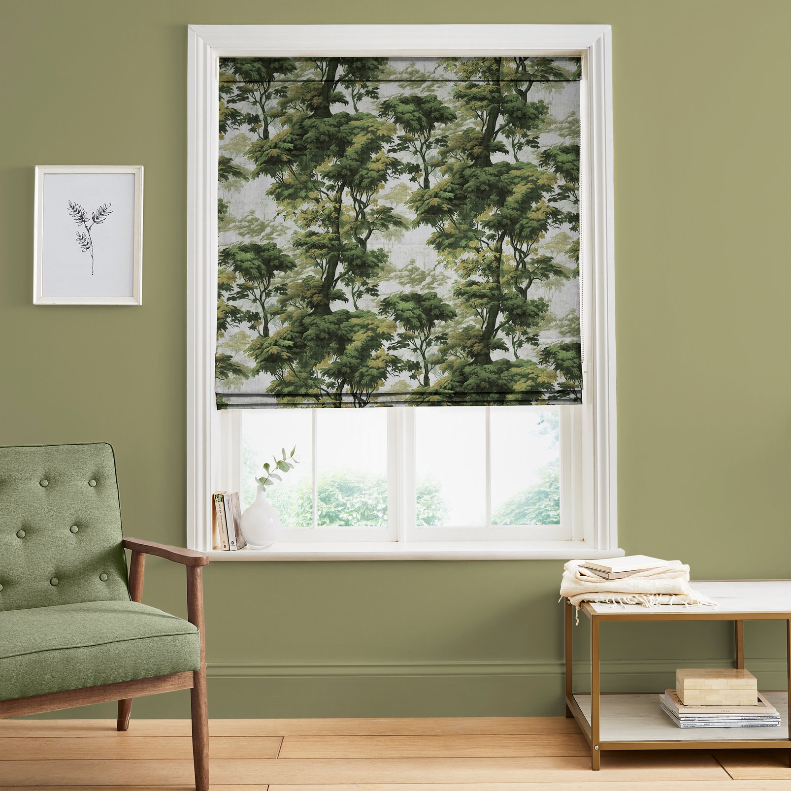 Bobart's Garden Lush Green Roman Blind - 129301rom_ROOMSET_BOBARTS GARDEN LUSH GREEN_01.jpg