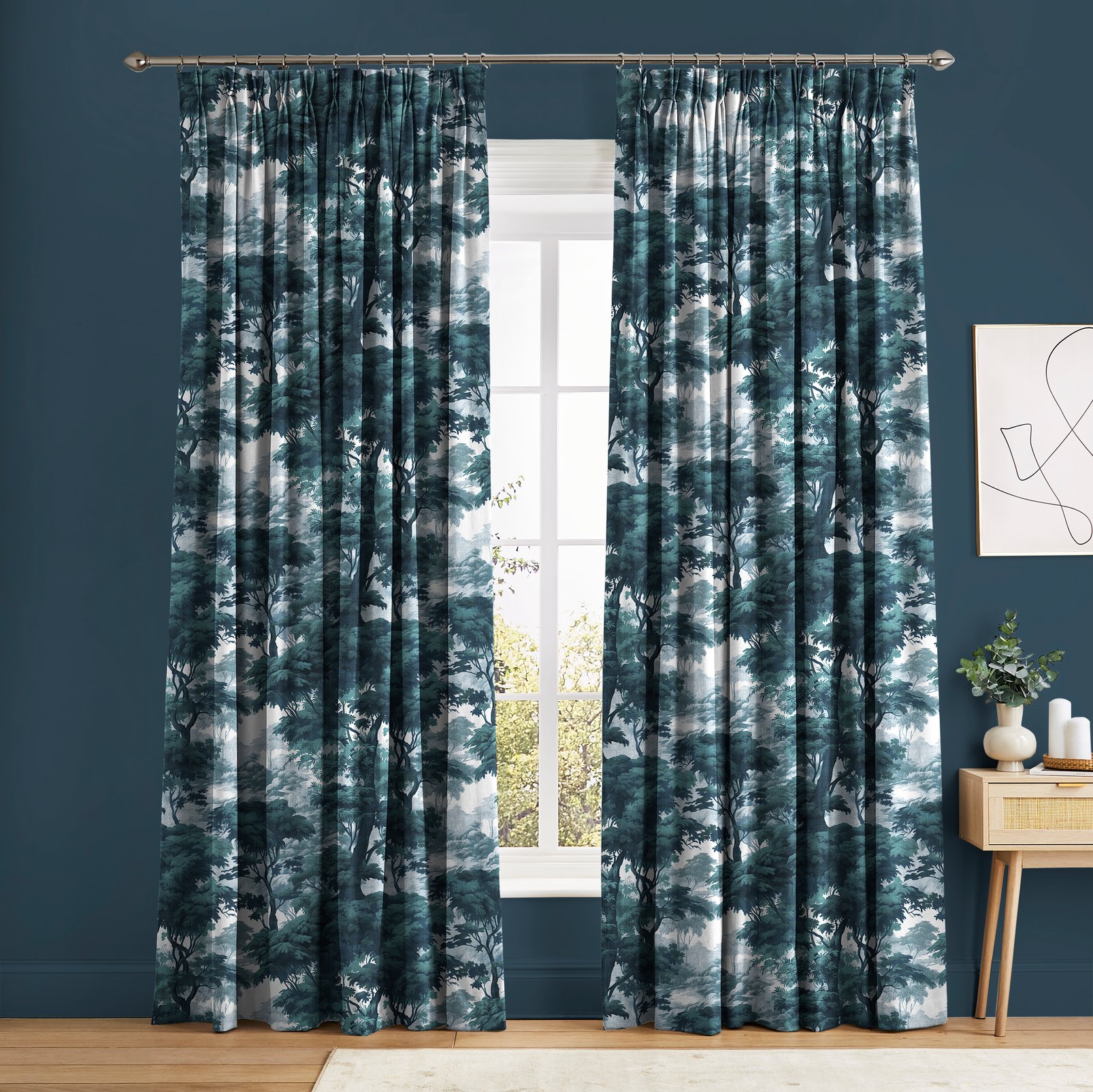 Bobart's Garden Sundown Curtain - 129305cur_ROOMSET_BOBARTS GARDEN SUNDOWN_01.jpg