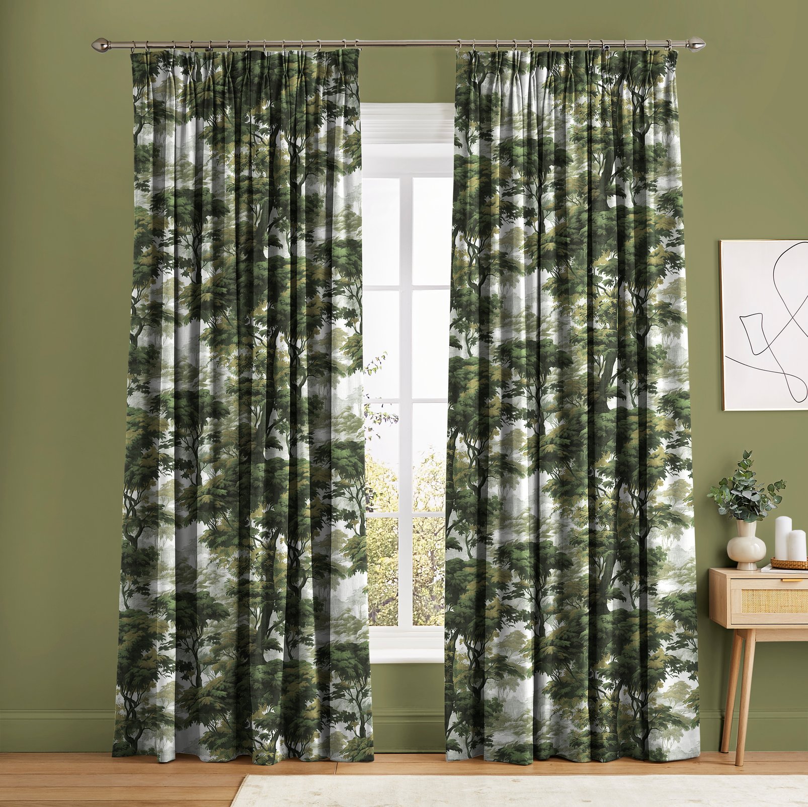 Bobart's Garden Lush Green Curtain - 129301cur_ROOMSET_BOBARTS GARDEN LUSH GREEN_01.jpg