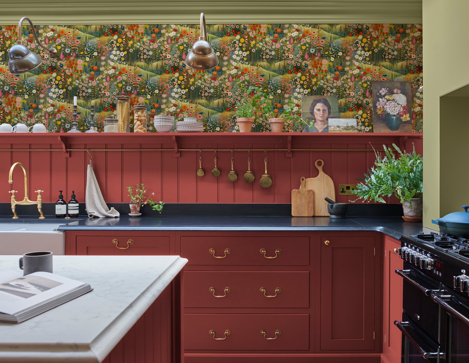 Glenwhan Wildflower Summer Wallpaper - 127926_ROOMSET_01.jpg