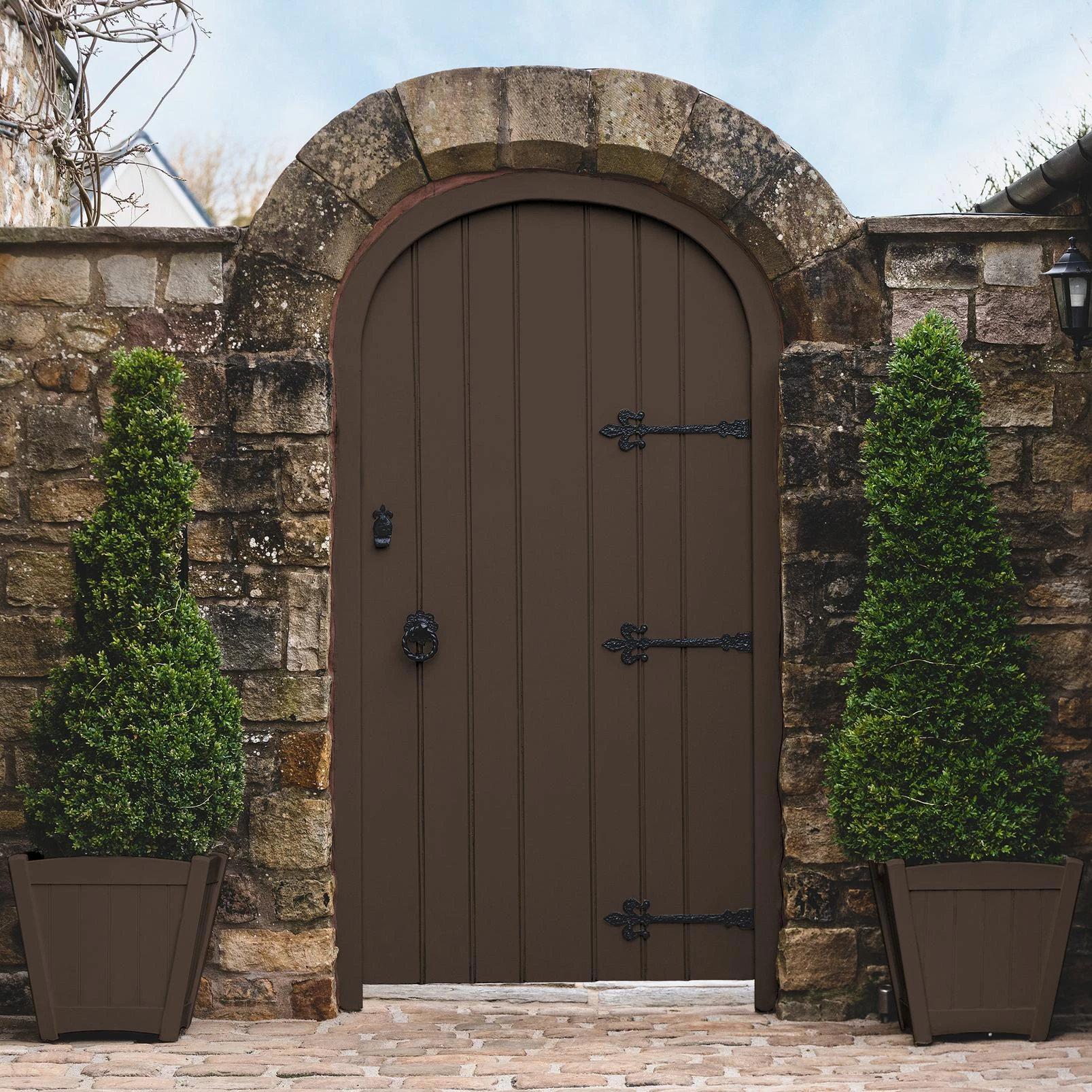 Elderton Paint - 129892_GATE_AND_POTS_.jpg