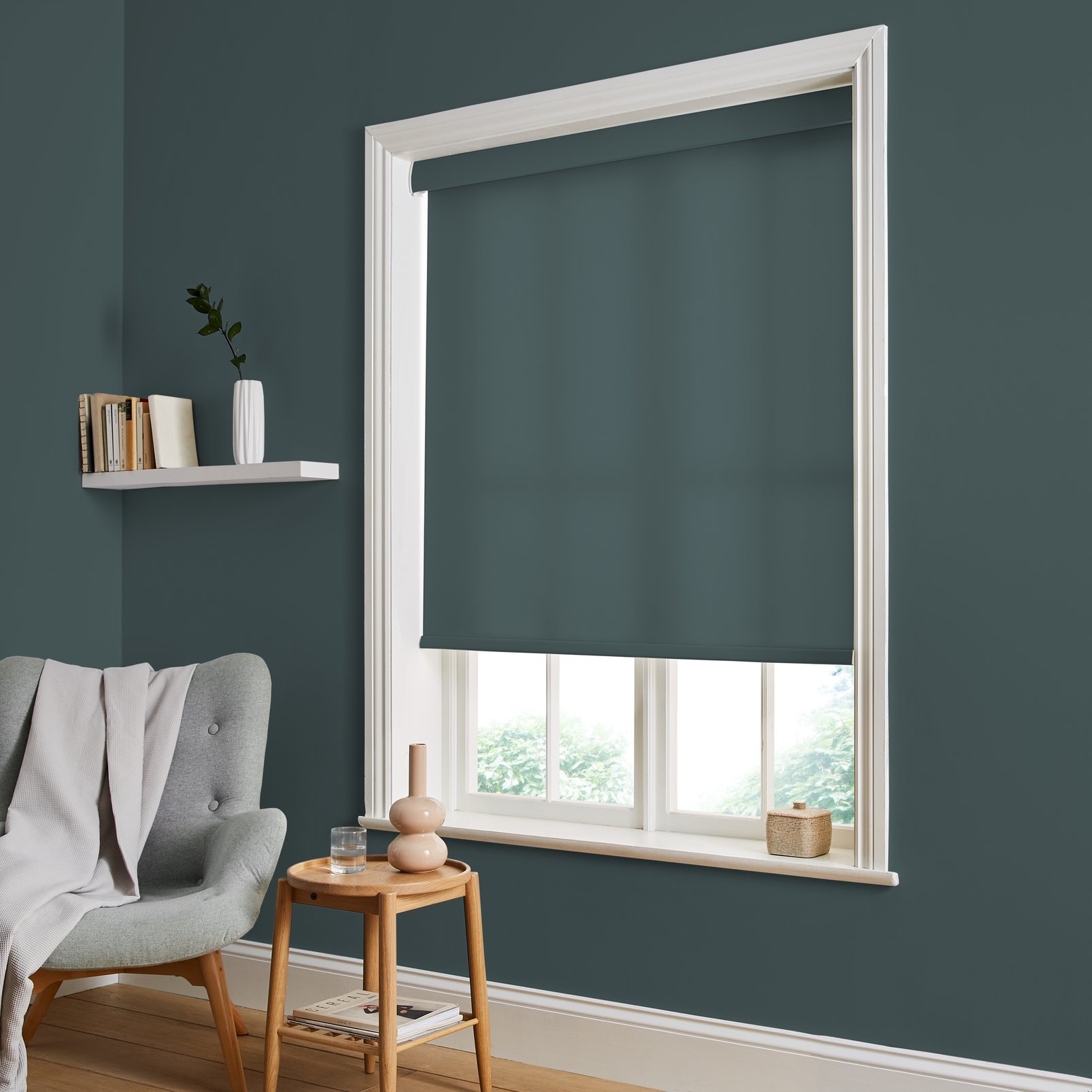 Riley Roller Blind - 115360rol_ROOMSET_01.jpg