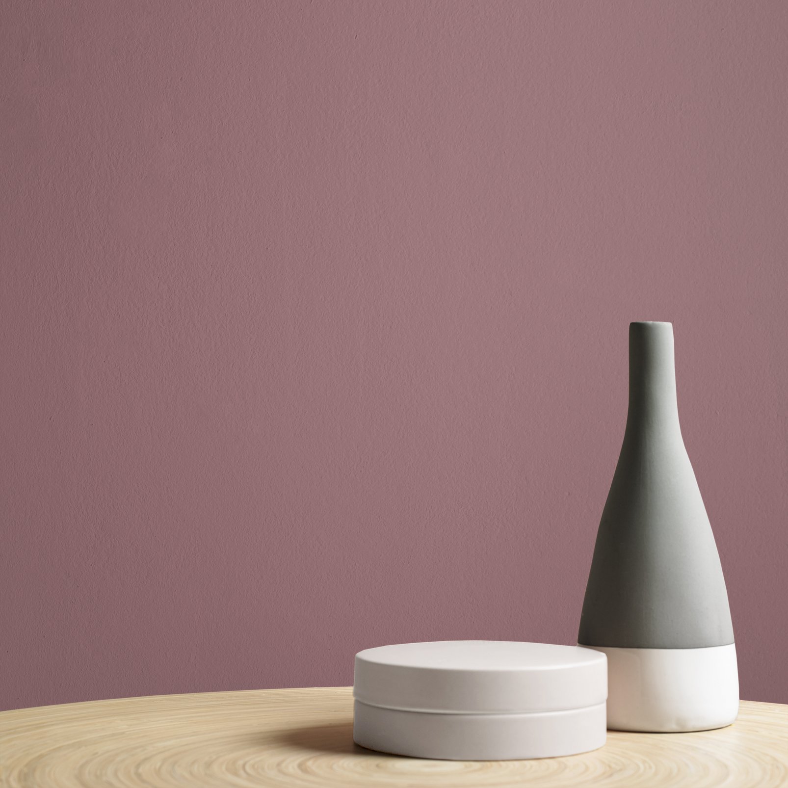 Prima Donna Paint in a Roomset