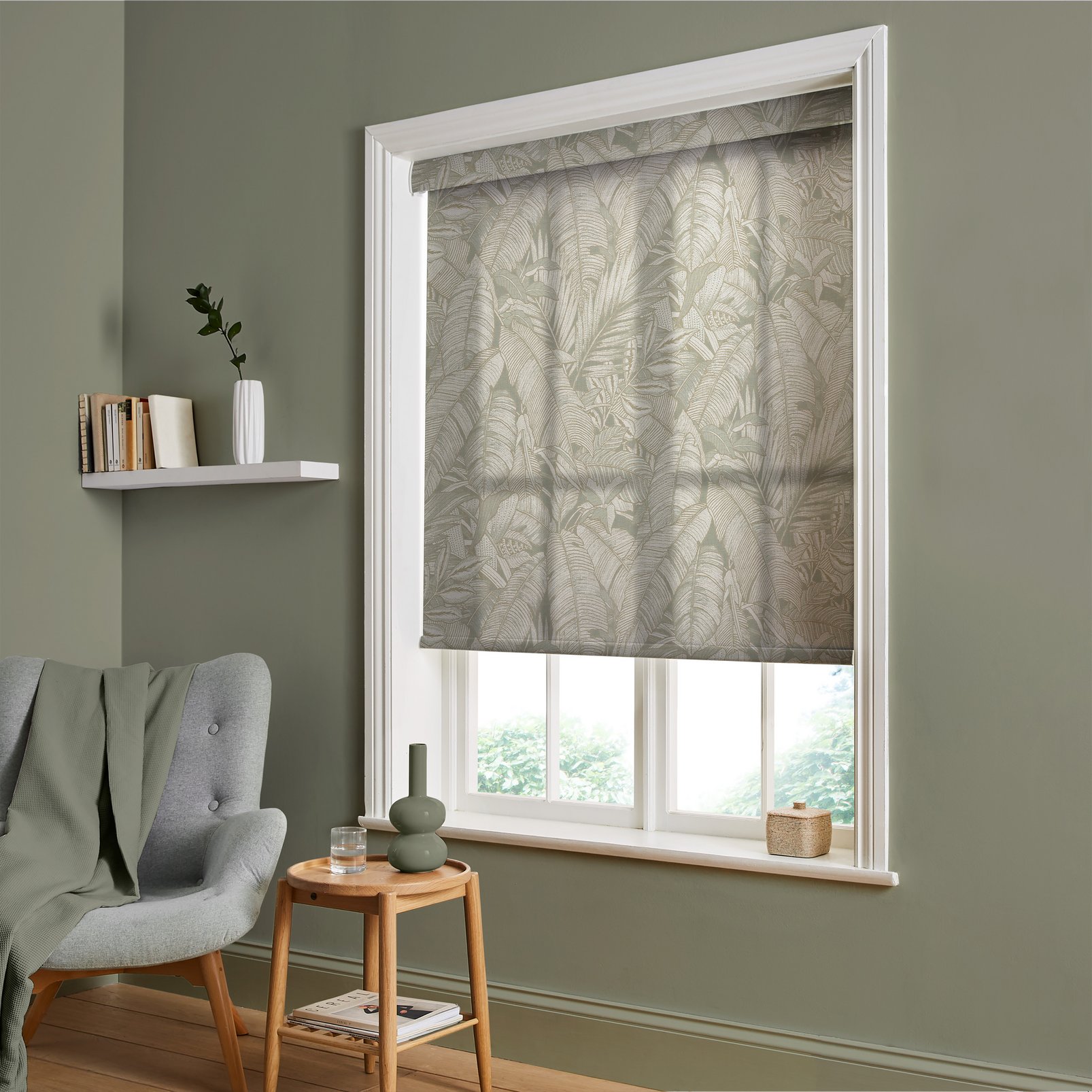 Paradys Sage Roller Blind - 120023rol_ROOMSET_01.jpg