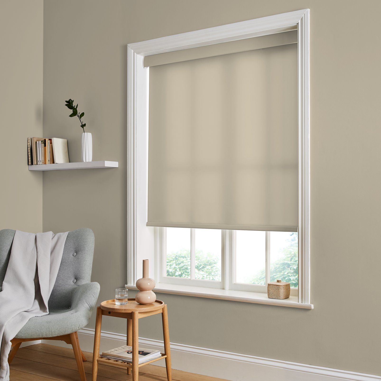 Honey Pot Roller Blind - 115389rol_ROOMSET_01.jpg