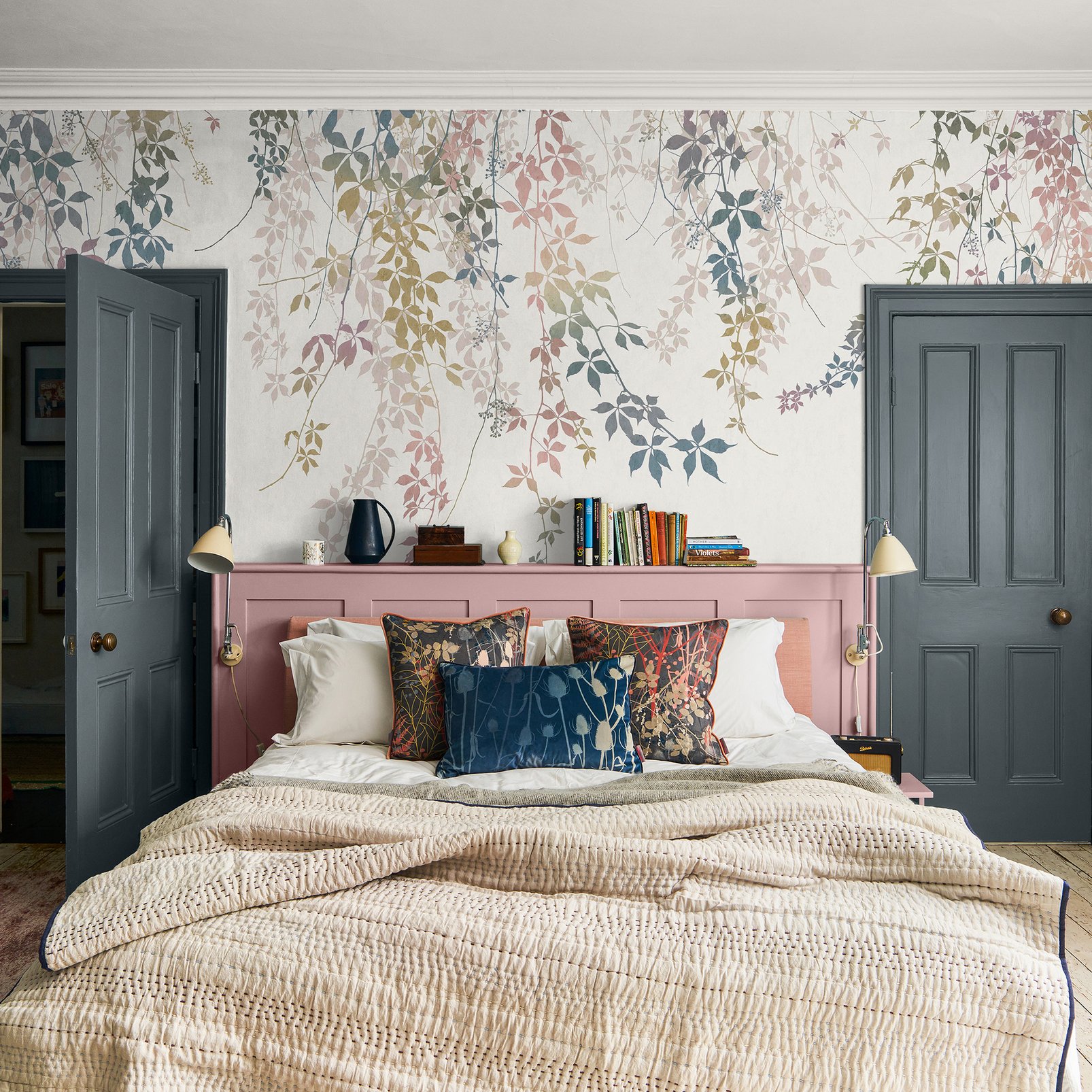 Virginia Creeper Opal Bespoke Mural in a Roomset