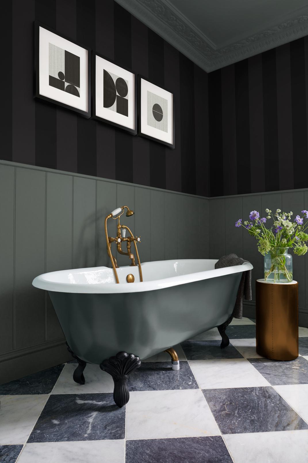 Quartet Stripe Charcoal Wallpaper - 131446_ROOMSET_01.jpg