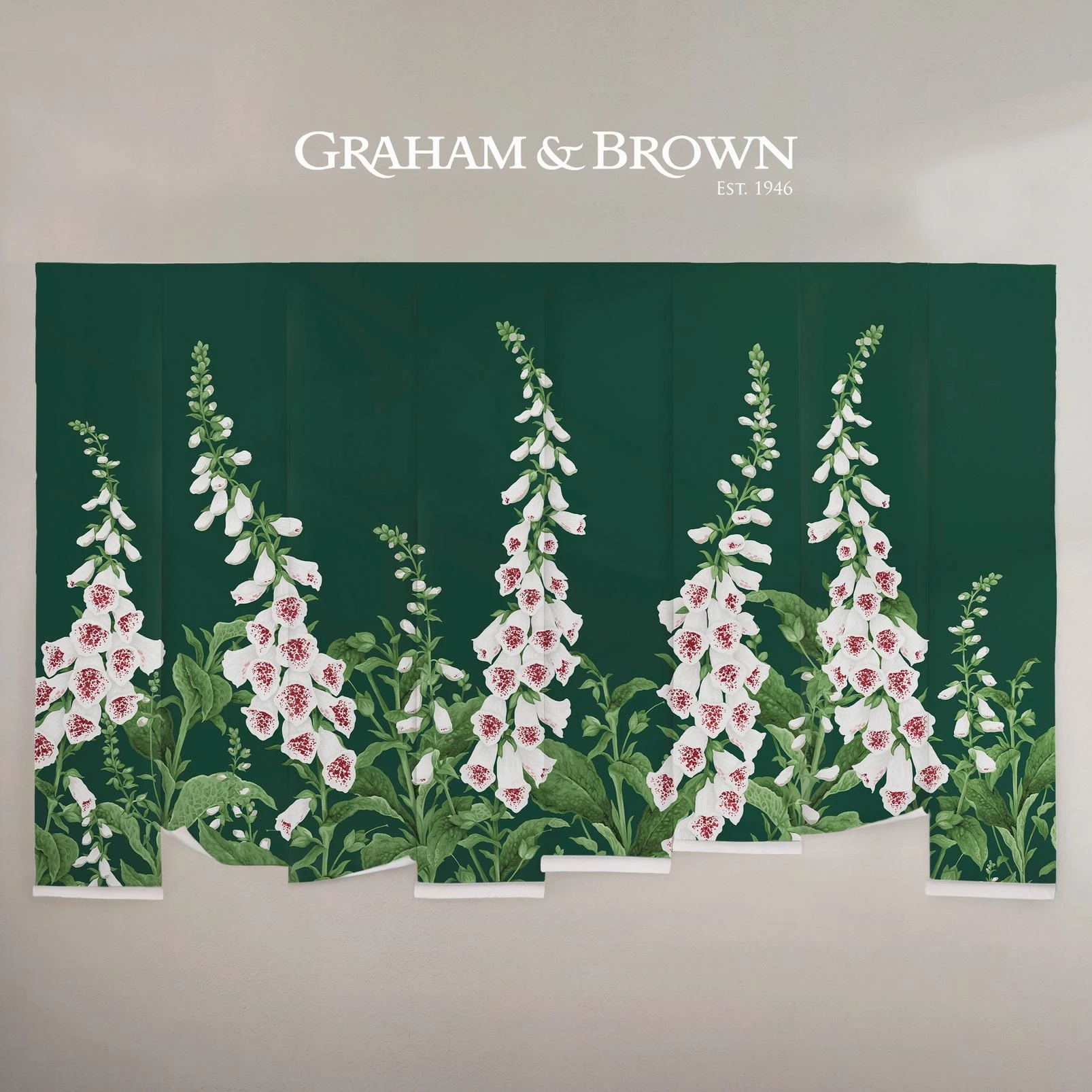 Foxglove Emerald Bespoke Mural - 139901_DETAIL_01.jpg