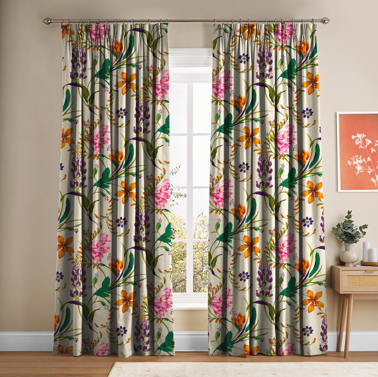 Botanists Scroll Vivant Curtain in a Roomset