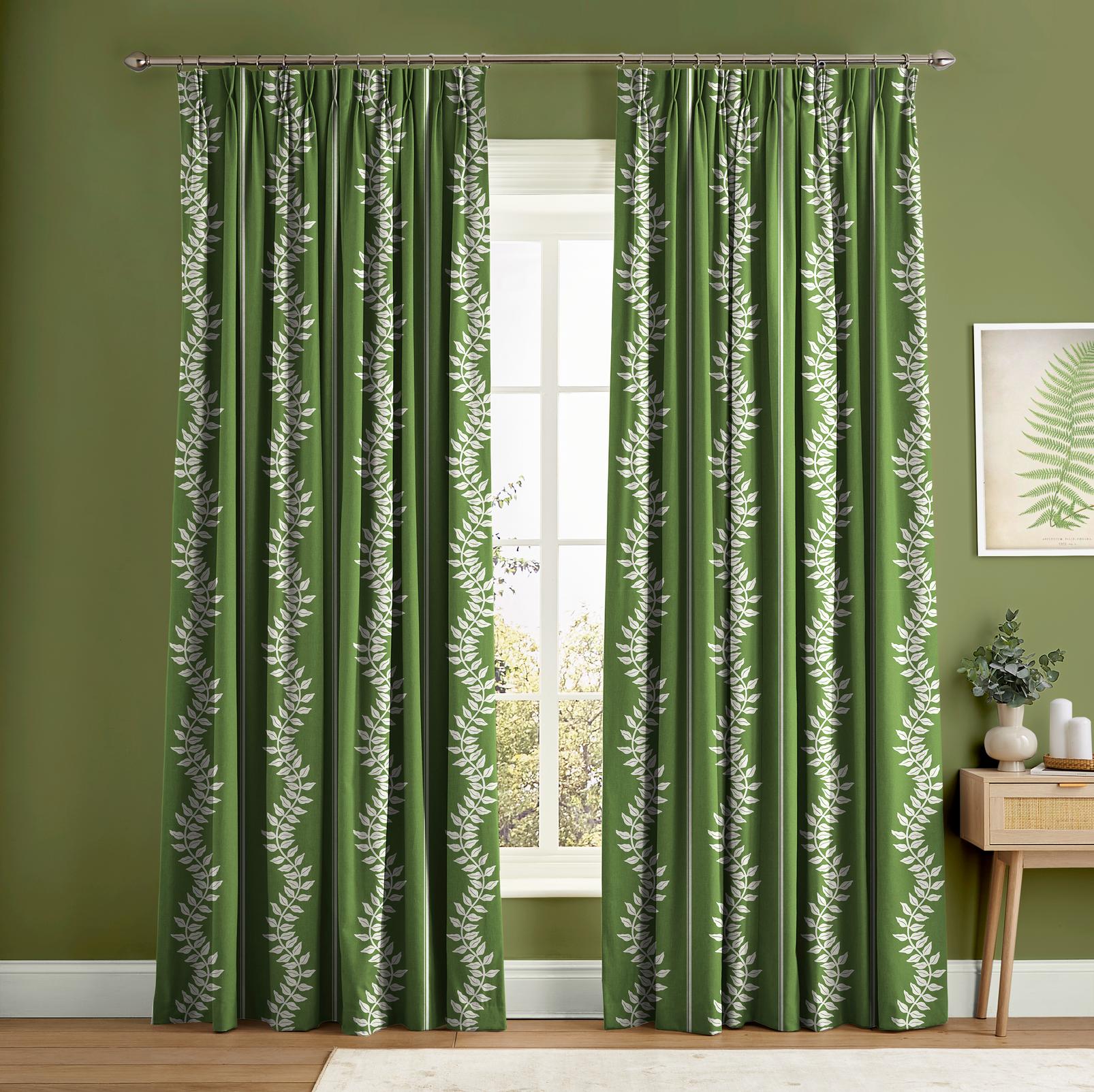 Laurel Leaf Stripe Apple Green Curtain in a Roomset
