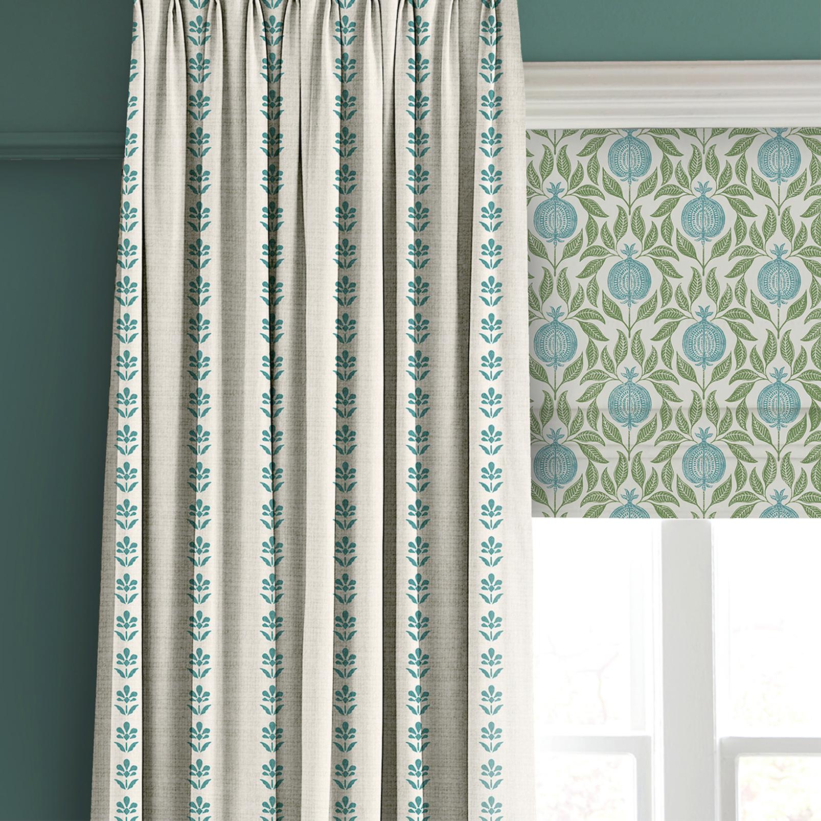 Apple of Grenada Sky Blue and Green Roman Blind close up image