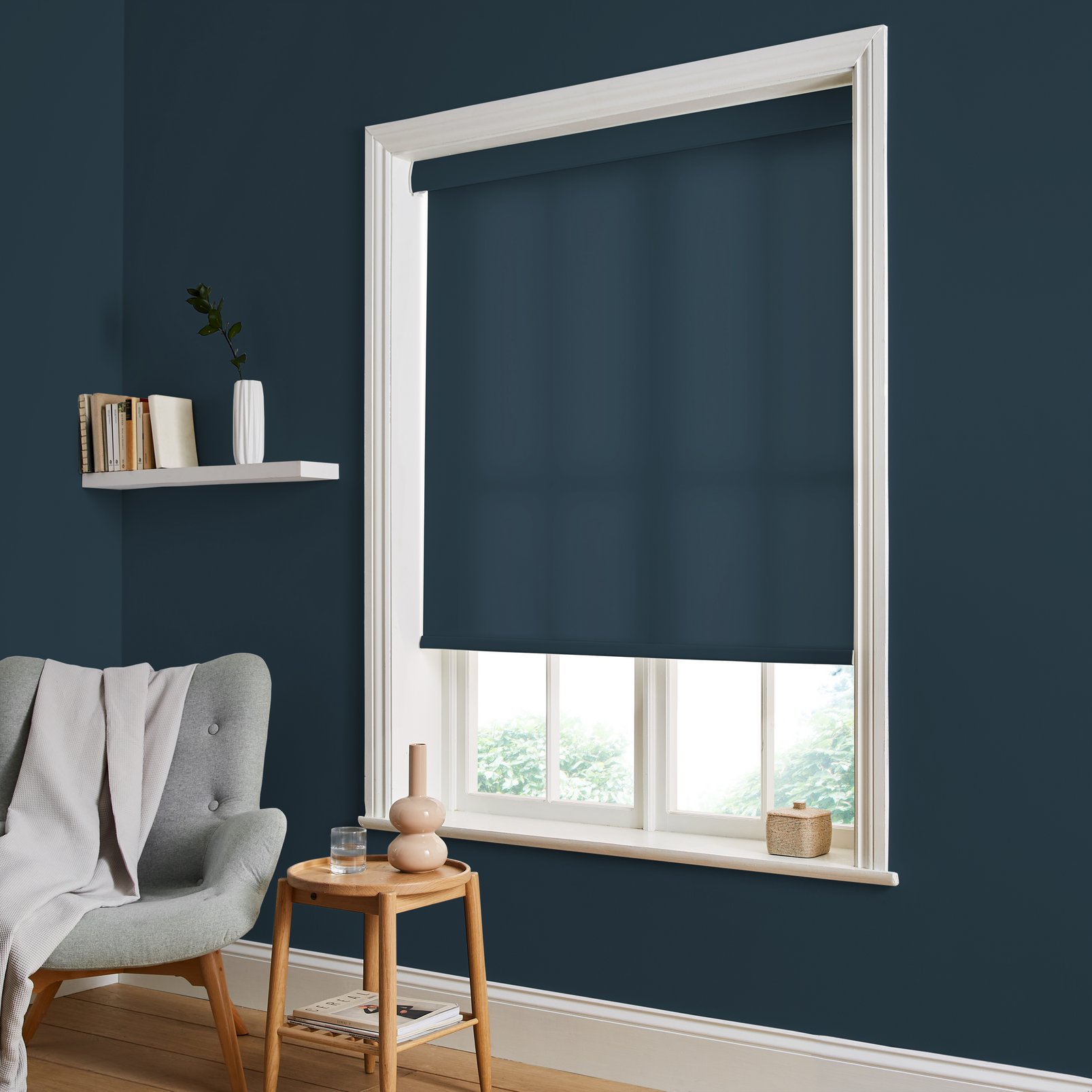 Majestic Roller Blind - 115374rol_ROOMSET_01.jpg
