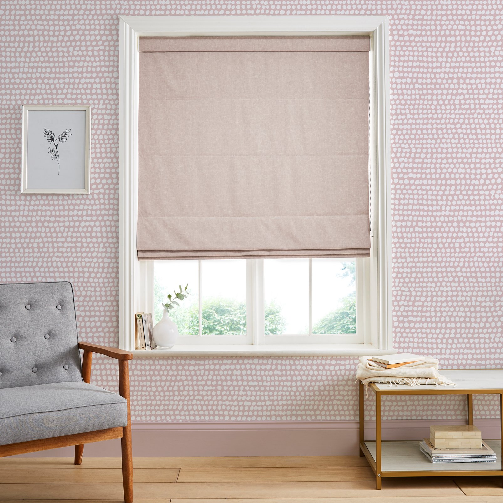 Essence Blush Roman Blind - 116121rom_ROOMSET_01.jpg