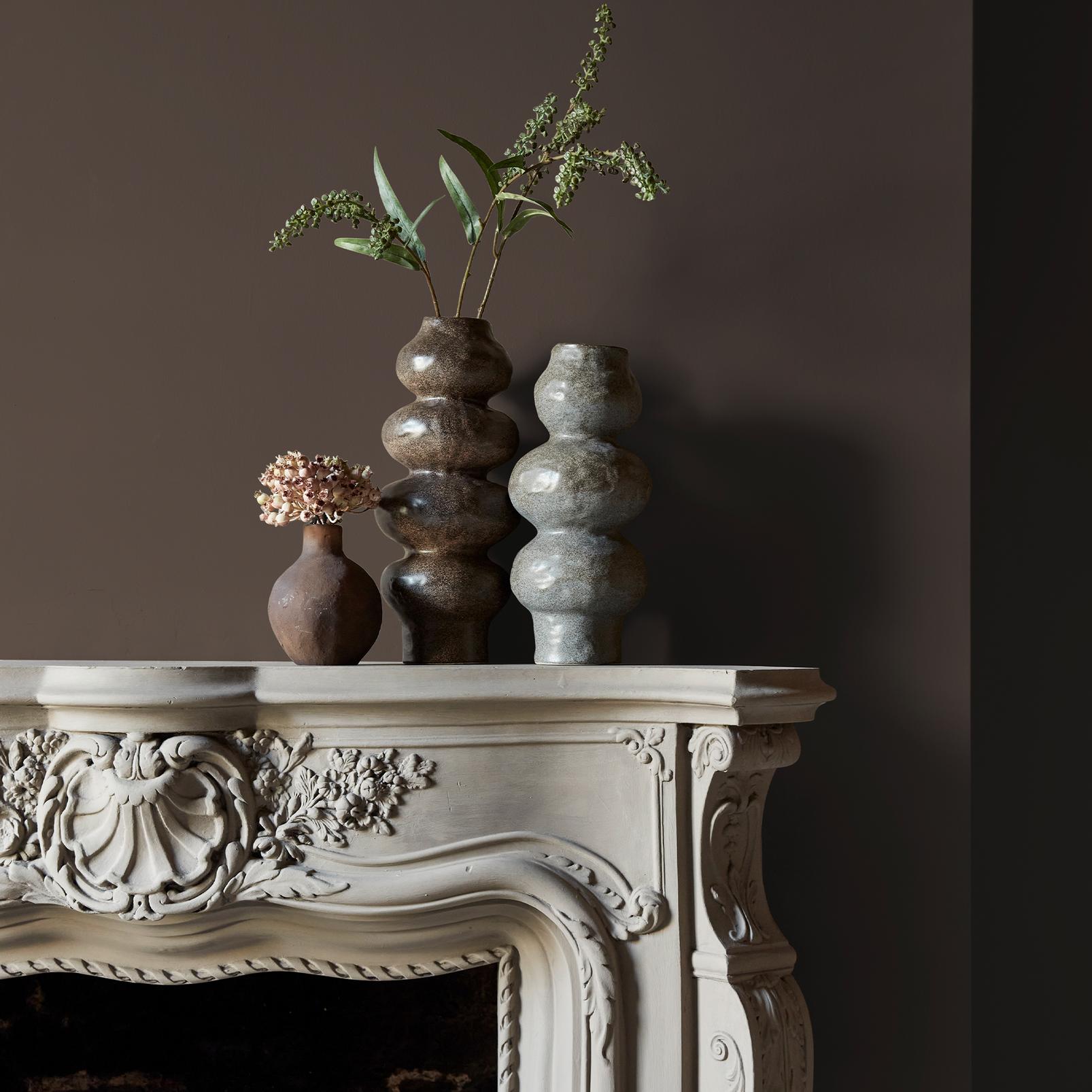 Abigail Ahern Dewdrop Moss Paint - 131462_DETAIL_DEWDROP MOSS_03.jpg