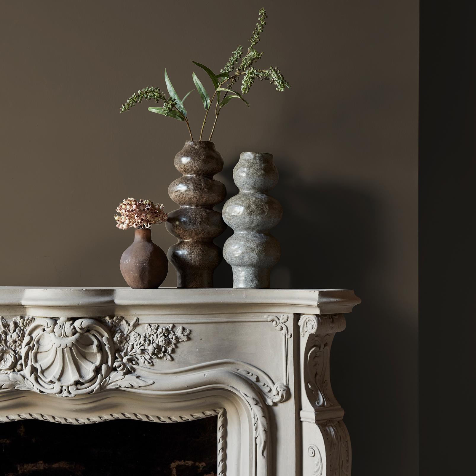 Abigail Ahern Dewdrop Moss Paint - 131462_DETAIL_DEWDROP MOSS_04.jpg