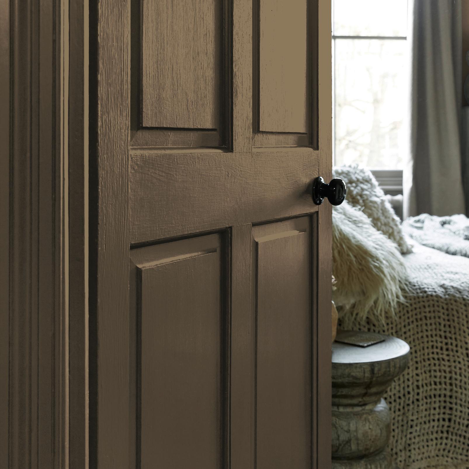 Abigail Ahern Golden Sky Paint - 131461_DETAIL_GOLDEN SKY_05.jpg