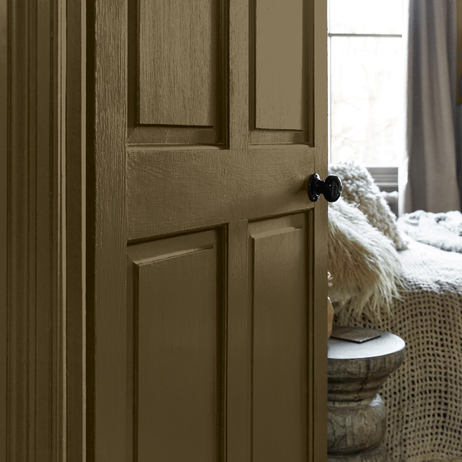 Abigail Ahern Golden Sky Paint - 131461_DETAIL_GOLDEN SKY_03.jpg