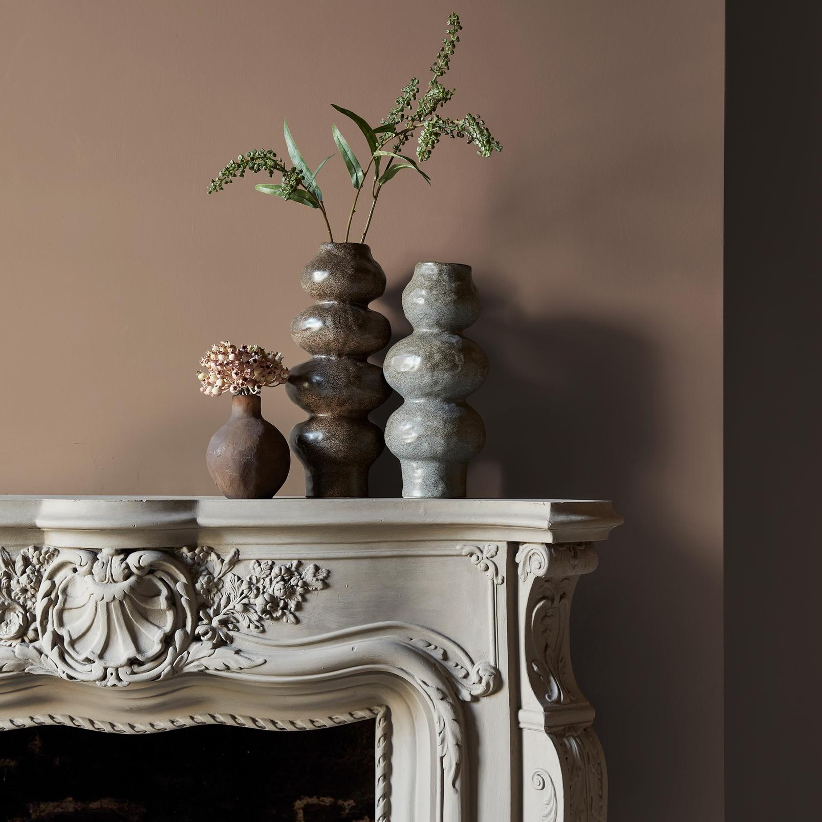 Abigail Ahern Raku Clay Paint - 131469_DETAIL_RAKU CLAY_04.jpg