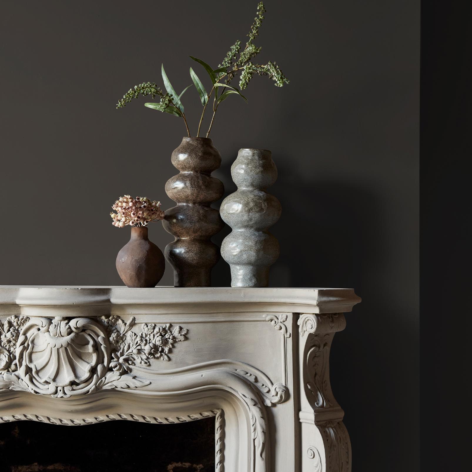 Abigail Ahern Smoky River Paint - 131457_DETAIL_SMOKY RIVER_03.jpg