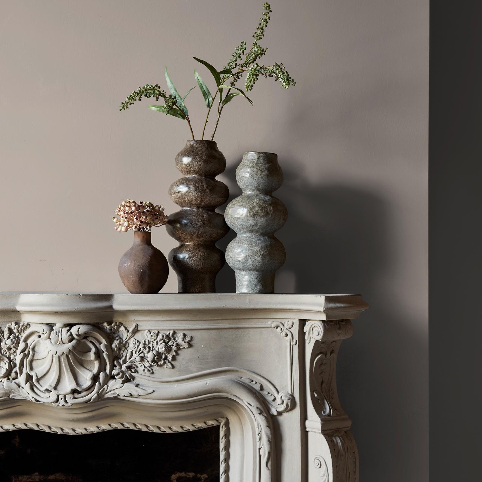 Abigail Ahern Ruffled Muslin Paint - 131472_DETAIL_RUFFLED MUSLIN_03.jpg