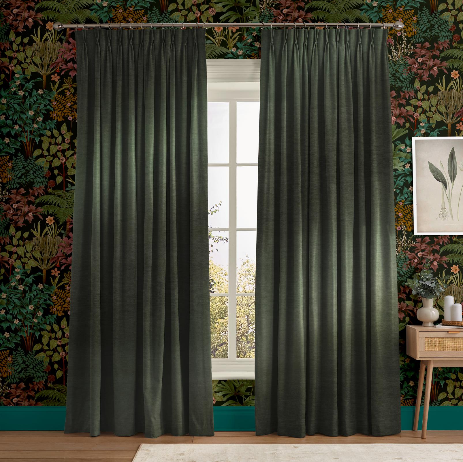 Ethereal Emerald Curtain - 140137cur_ROOMSET_01.jpg