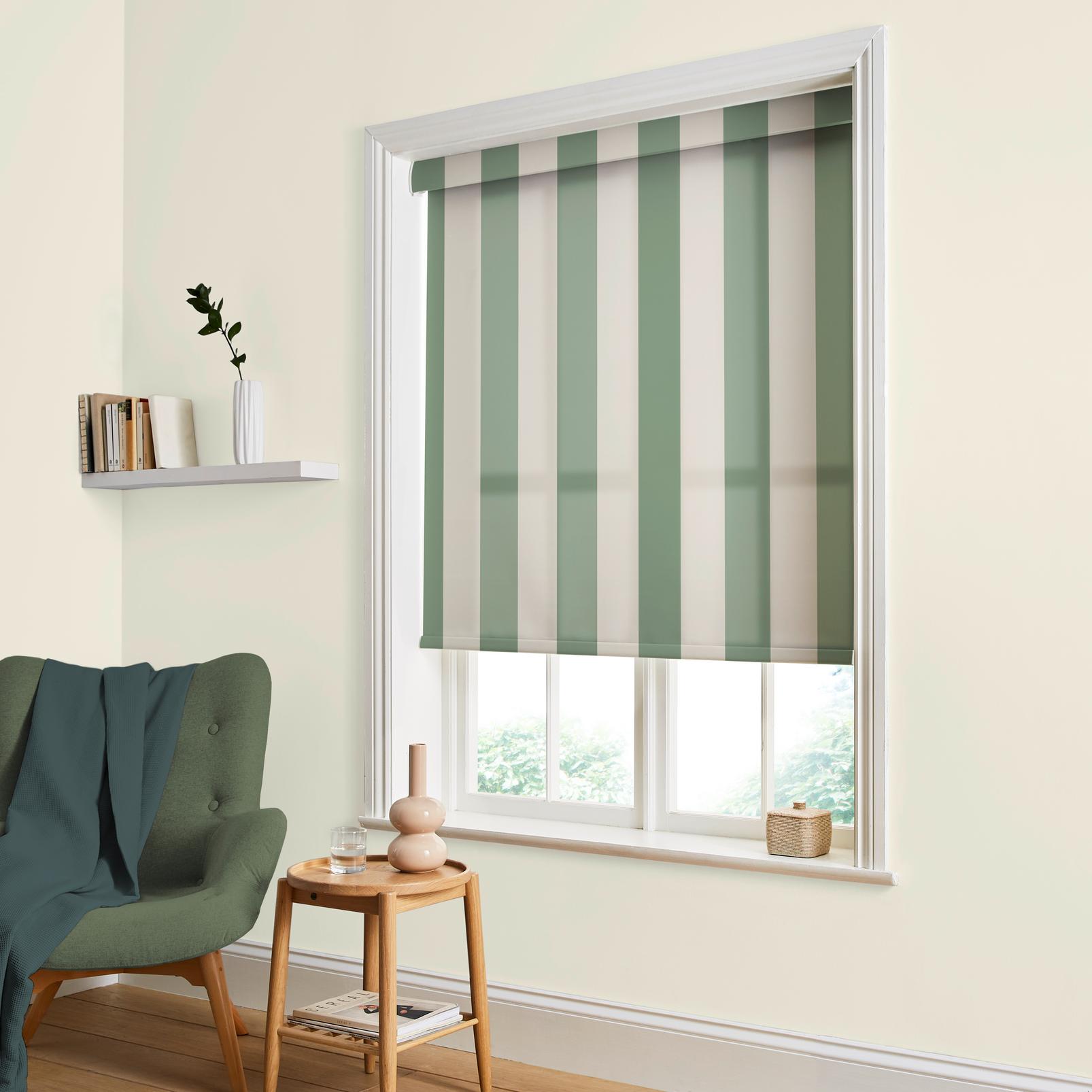 Équilibre Stripe Green Roller Blind - 142612rol_ROOMSET_01.jpg
