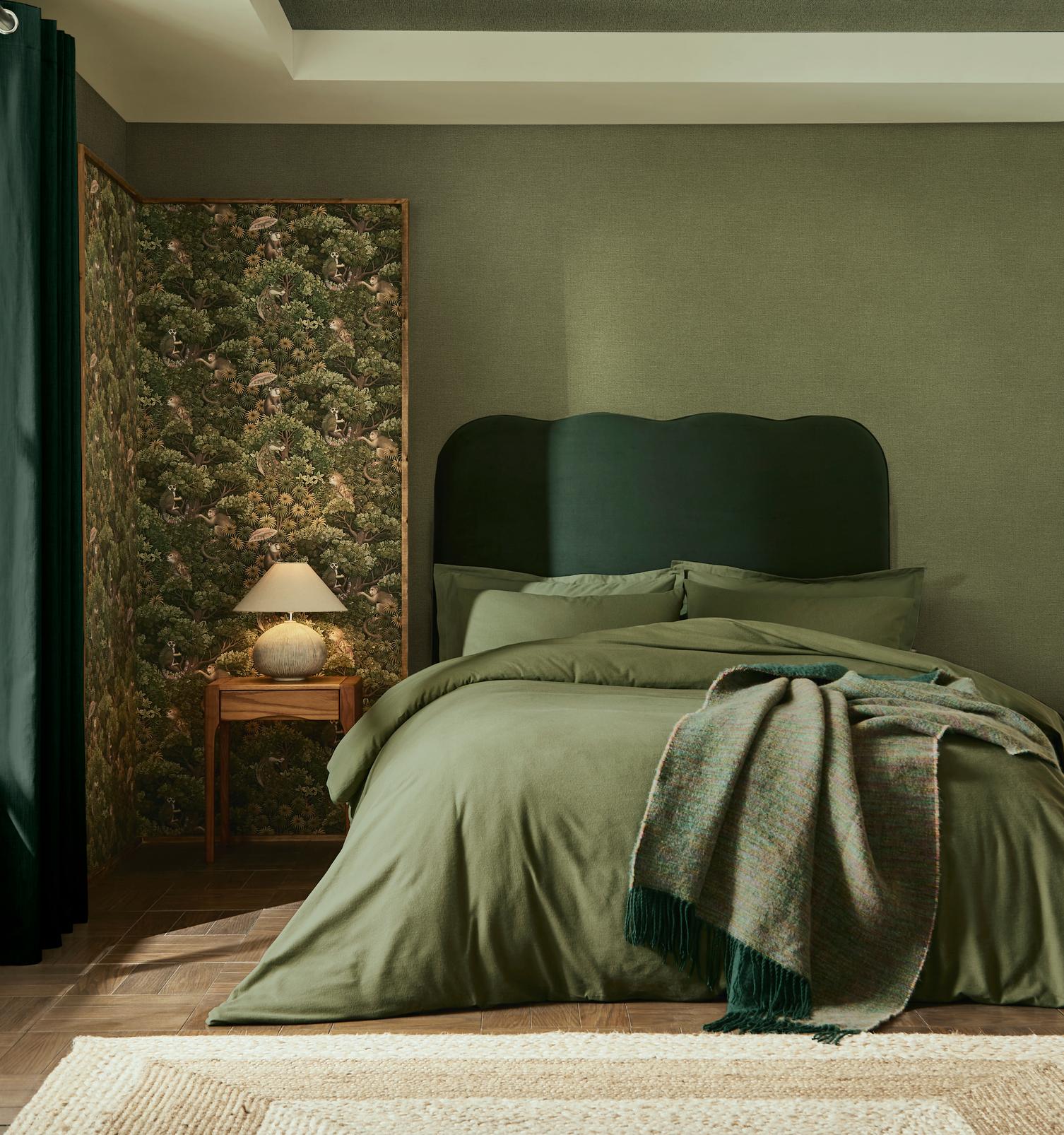 Treetop Troop Green Wallpaper - 142310_ROOMSET_01.jpg