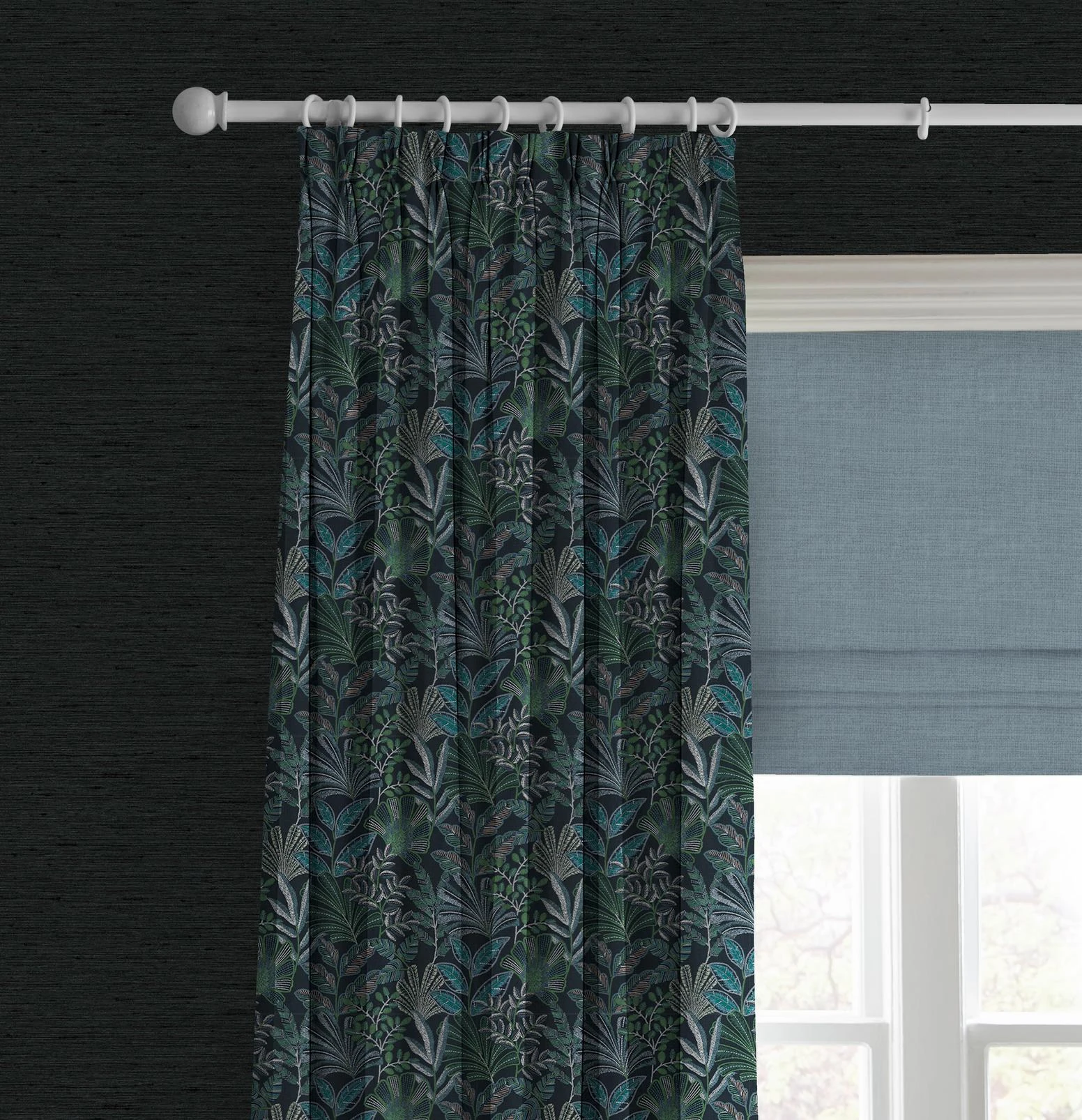 Vendura Weave Navy Curtain - 142570cur_CAMEO_01.jpg