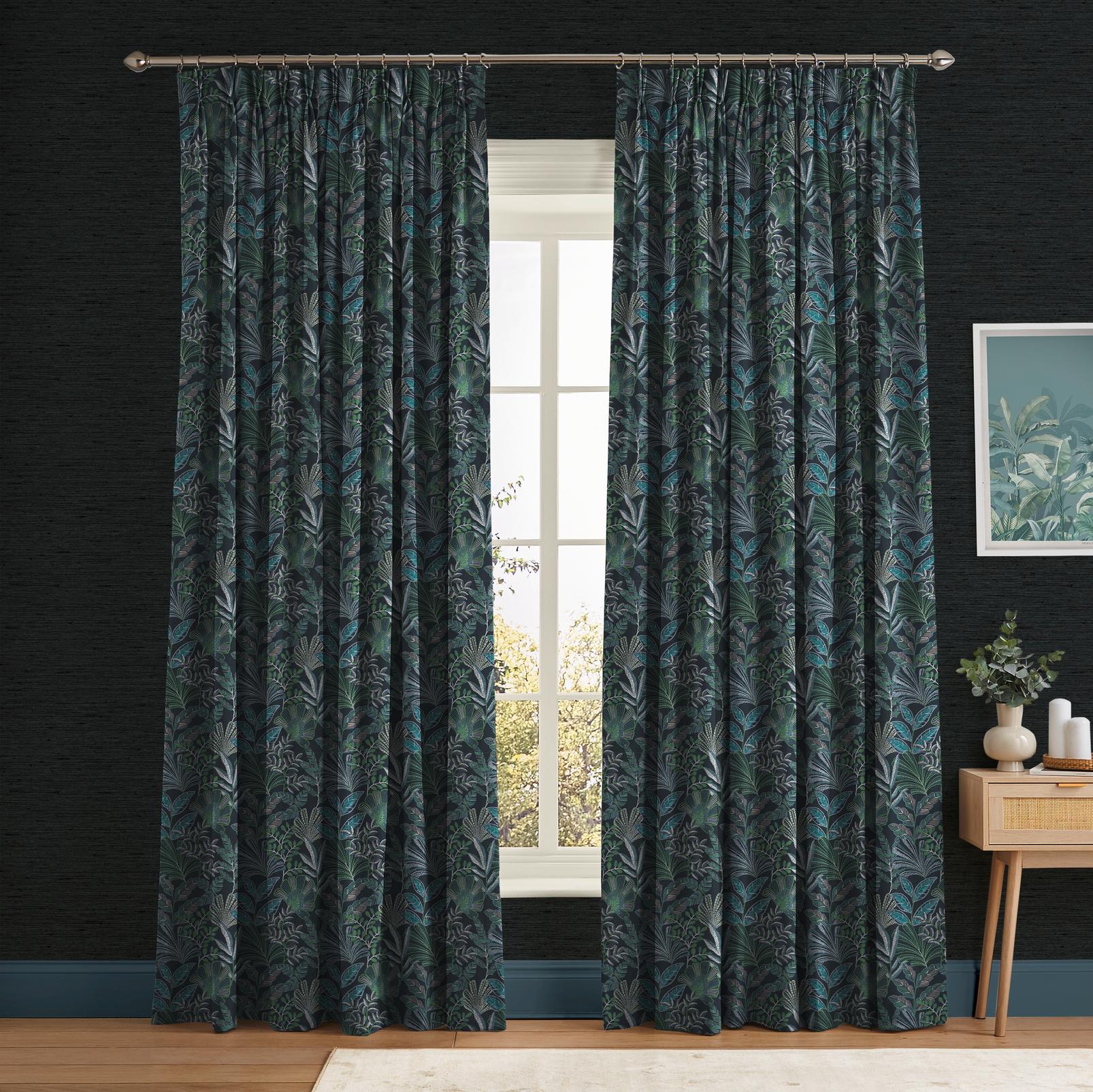 Vendura Weave Navy Curtain - 142570cur_ROOMSET_01.jpg