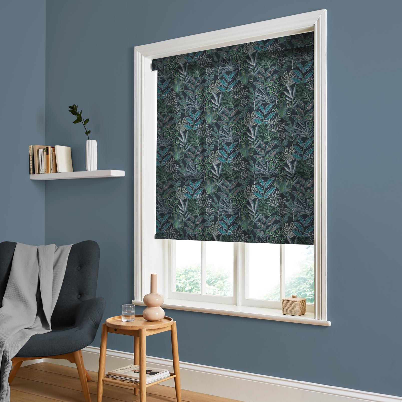 Vendura Weave Navy Roller Blind - 142651rol_ROOMSET_01.jpg