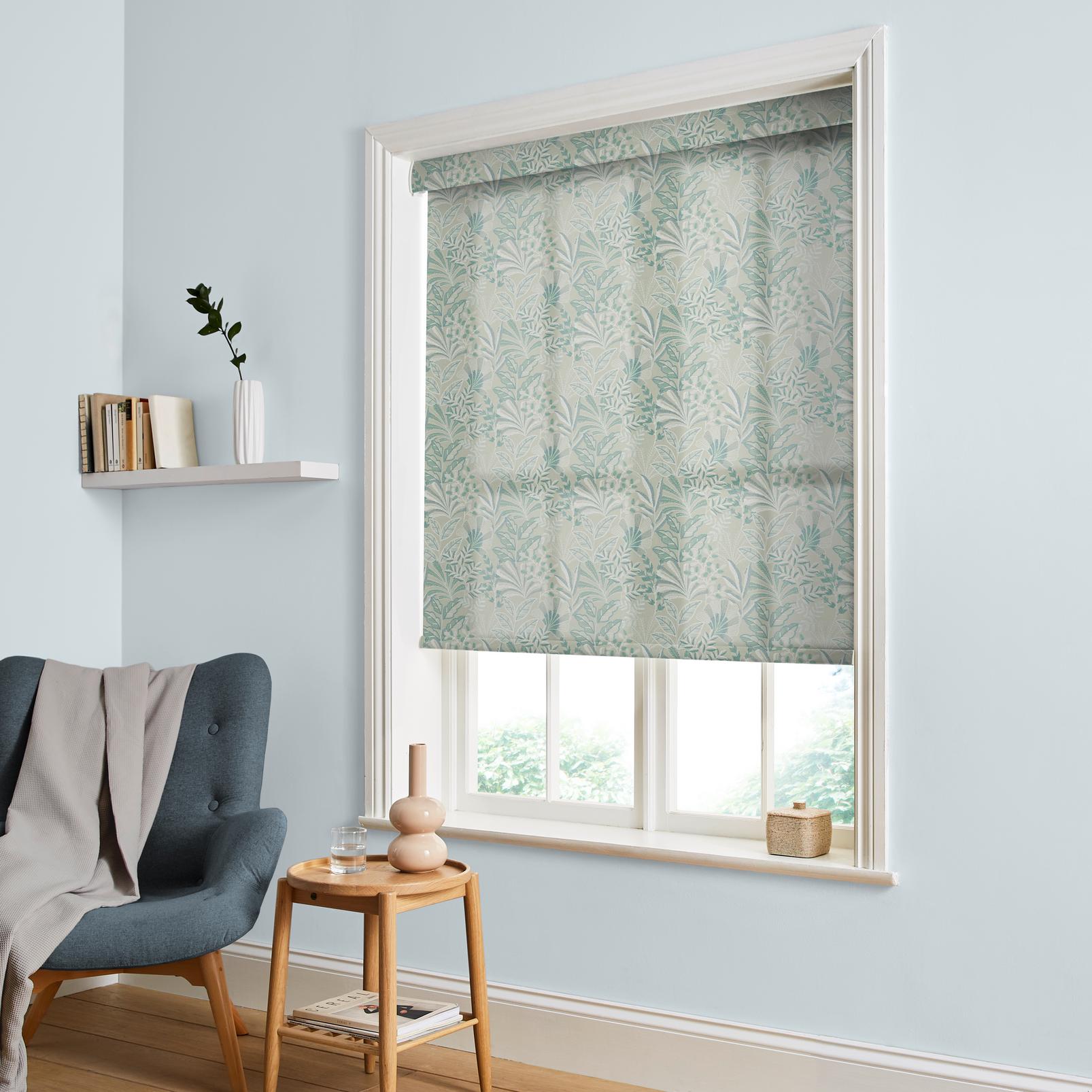Vendura Weave Sky Blue Roller Blind - 142648rol_ROOMSET_01.jpg