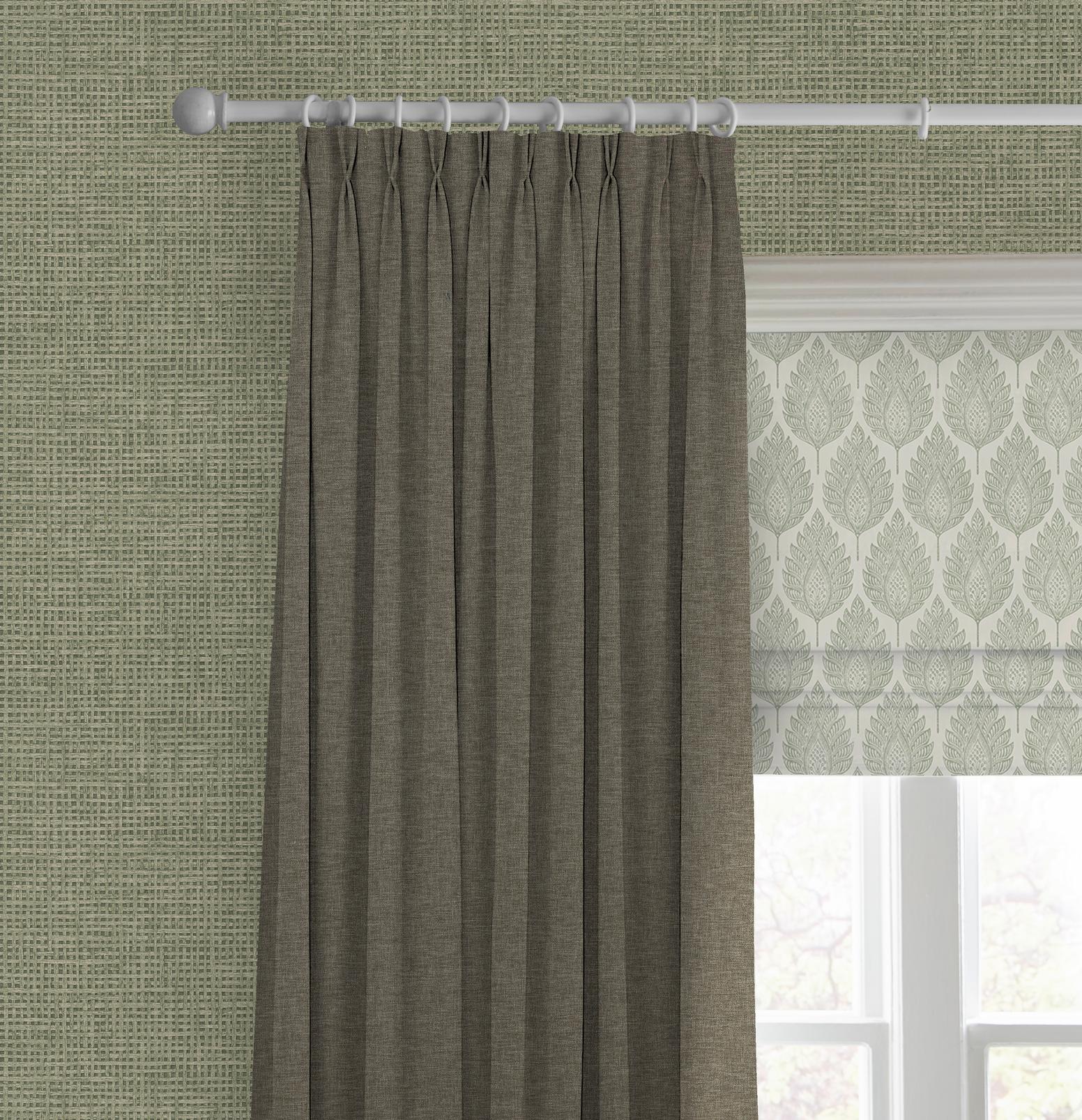 Flame Leaf Green Roman Blind - 142547rom_CAMEO_01.jpg